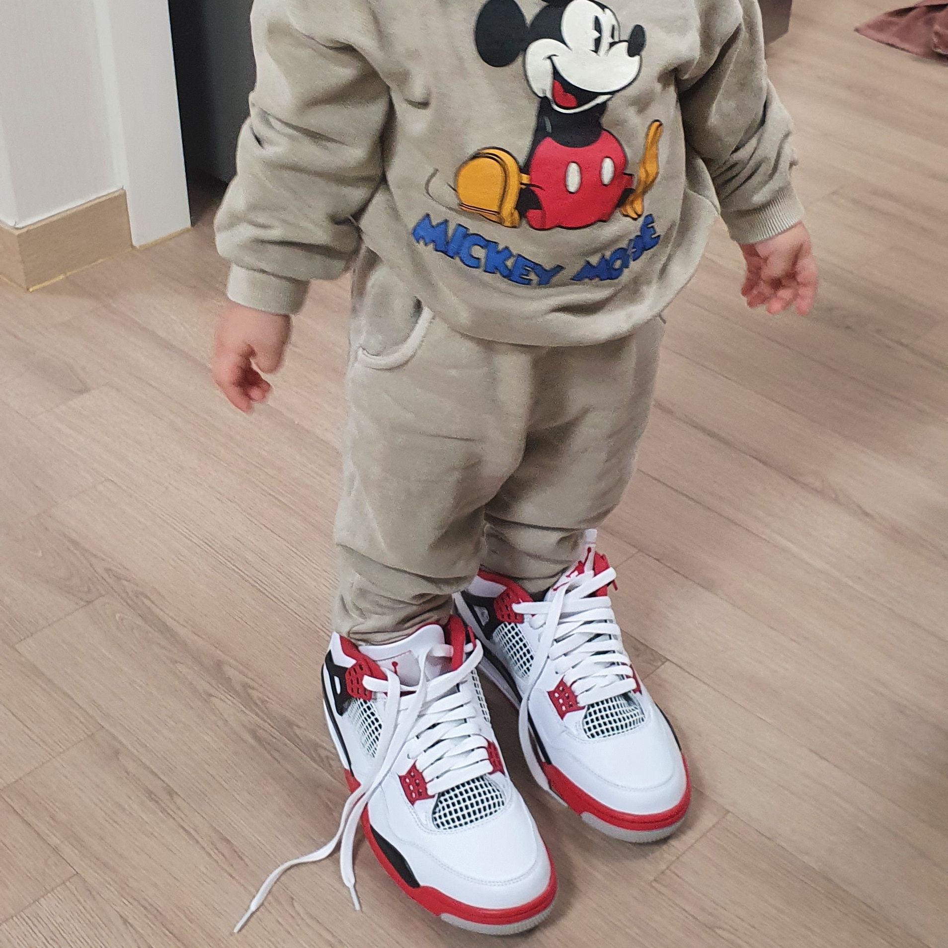 (GS) Jordan 4 Retro OG Fire Red 2020 착용 스타일