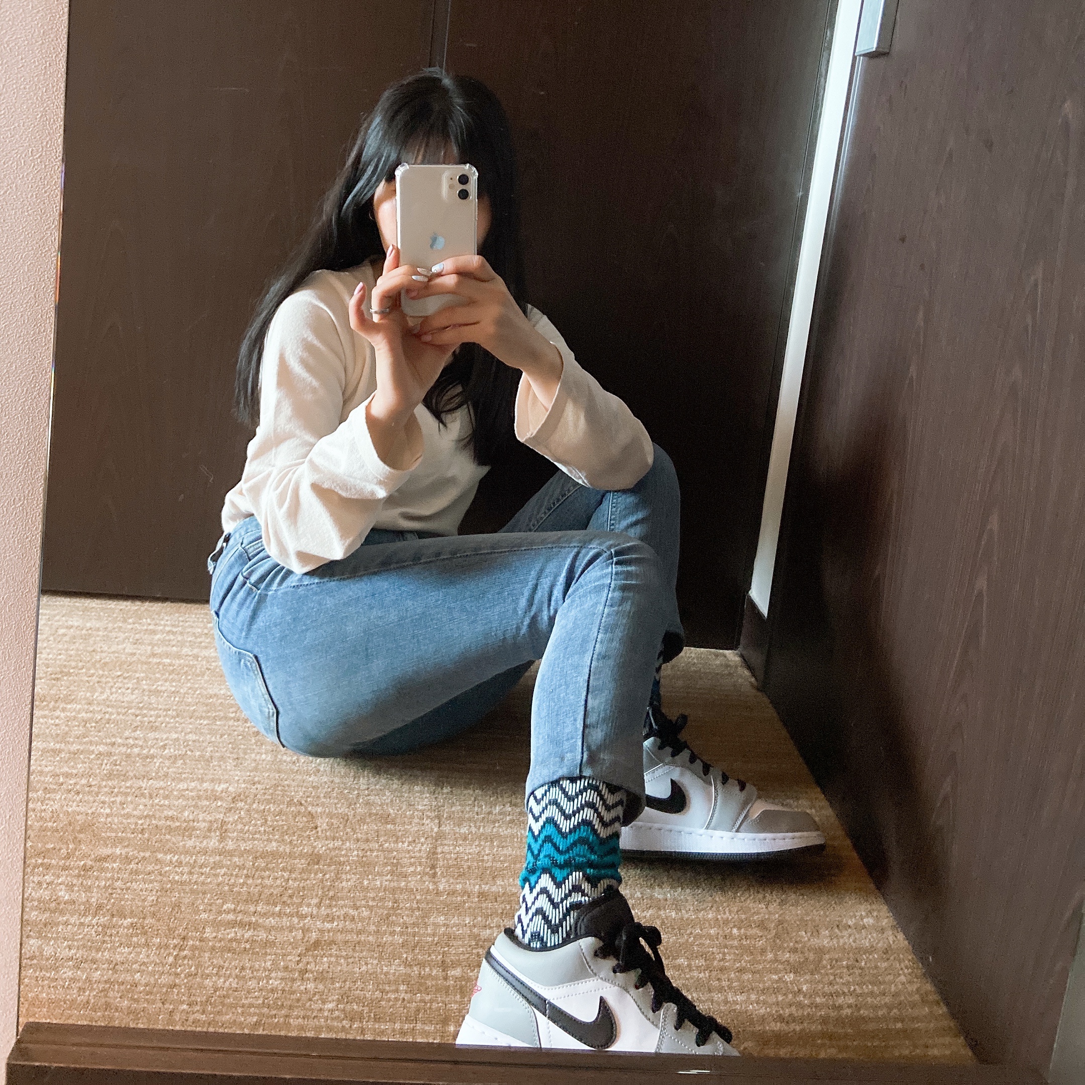 Jordan 1 Low Light Smoke Grey 착용 스타일 - 4