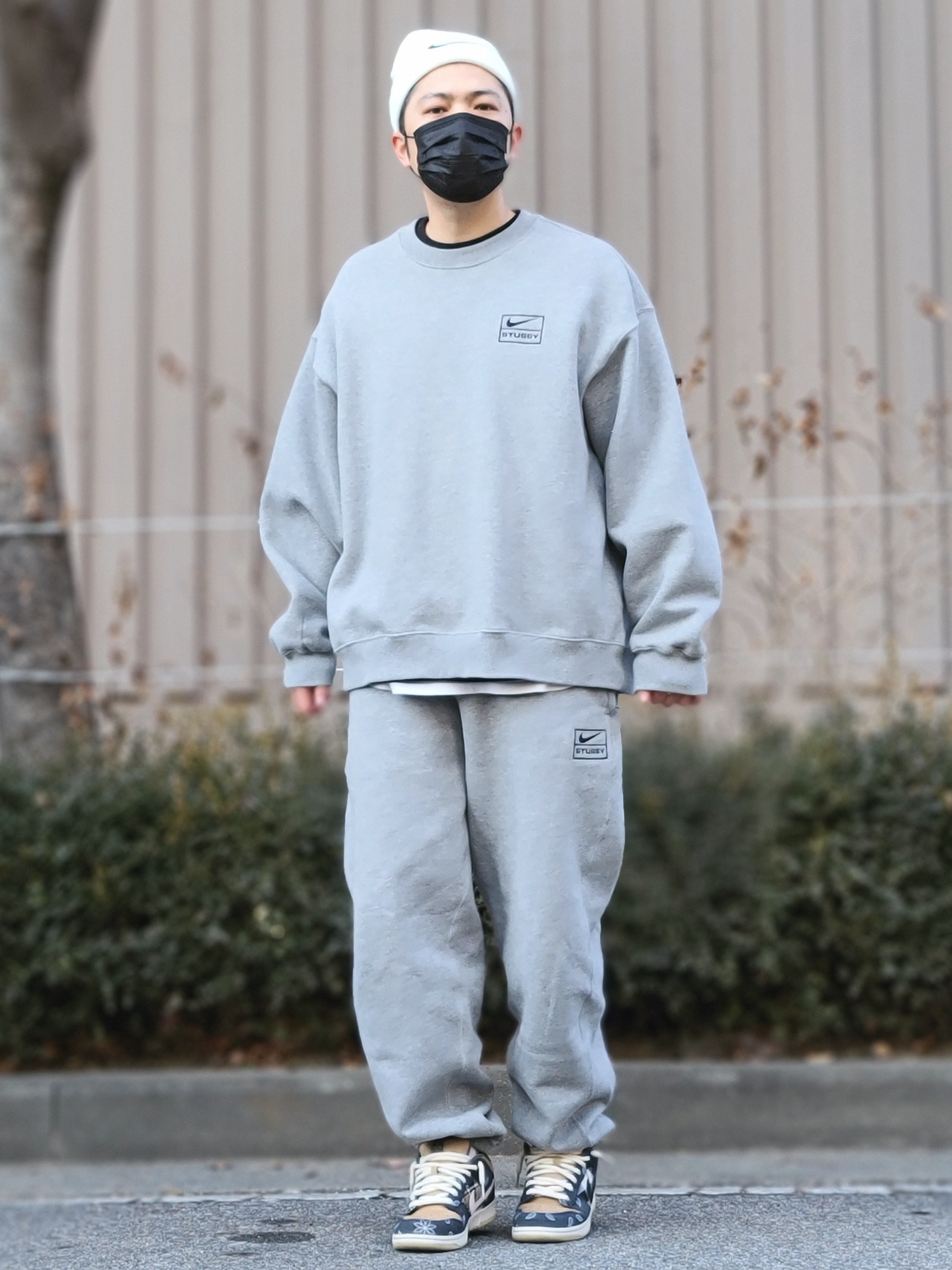 Nike x Stussy Cuff Beanie White, Nike x Stussy NRG BR Crew Fleece Grey 착용 스타일