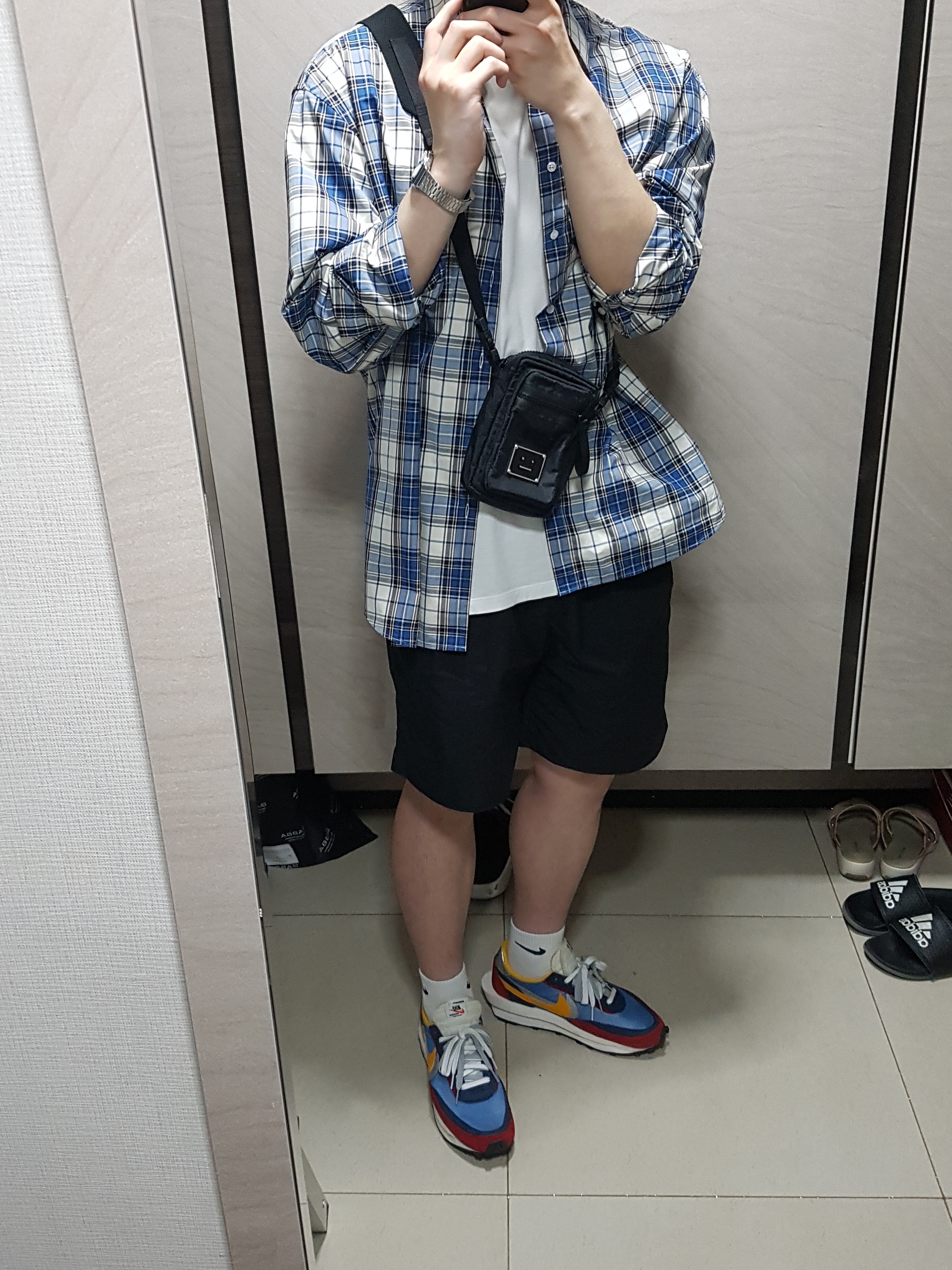 Nike x Sacai LDWaffle Blue Multi 착용 스타일