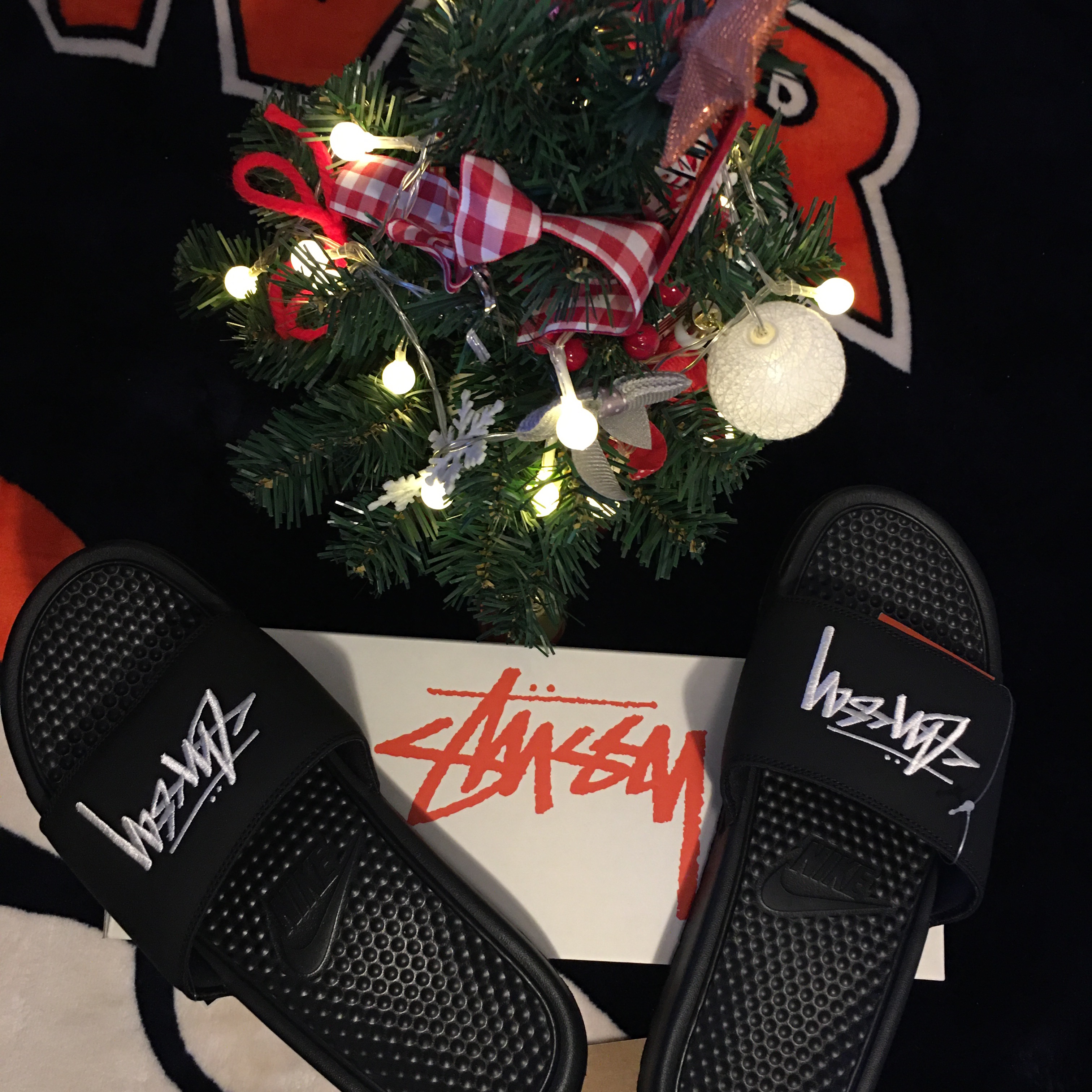 Nike x Stussy Benassi Slide Black 착용 스타일