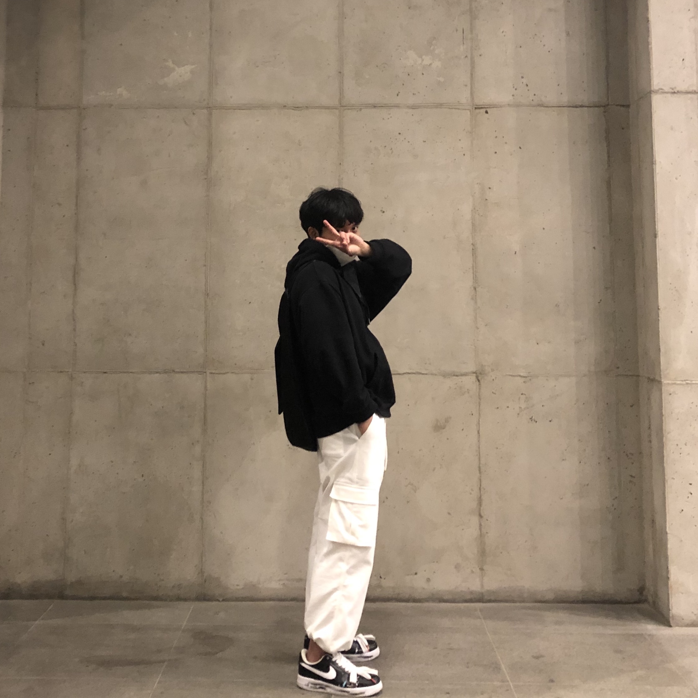 Nike x Peaceminusone Air Force 1 Low Para-Noise 착용 스타일