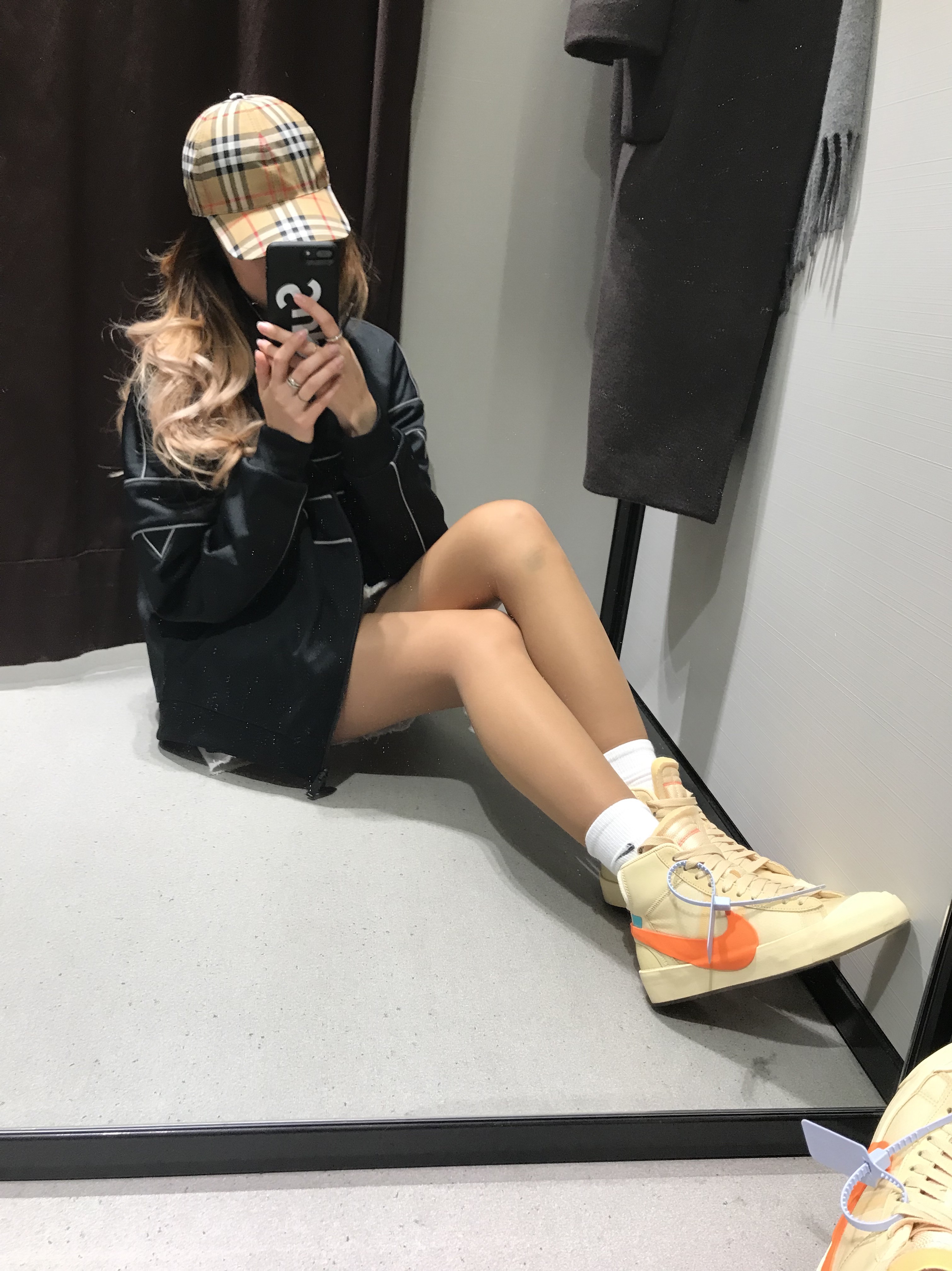 Nike x Off-White Blazer Mid Off-White All Hallow's Eve 착용 스타일 - 2