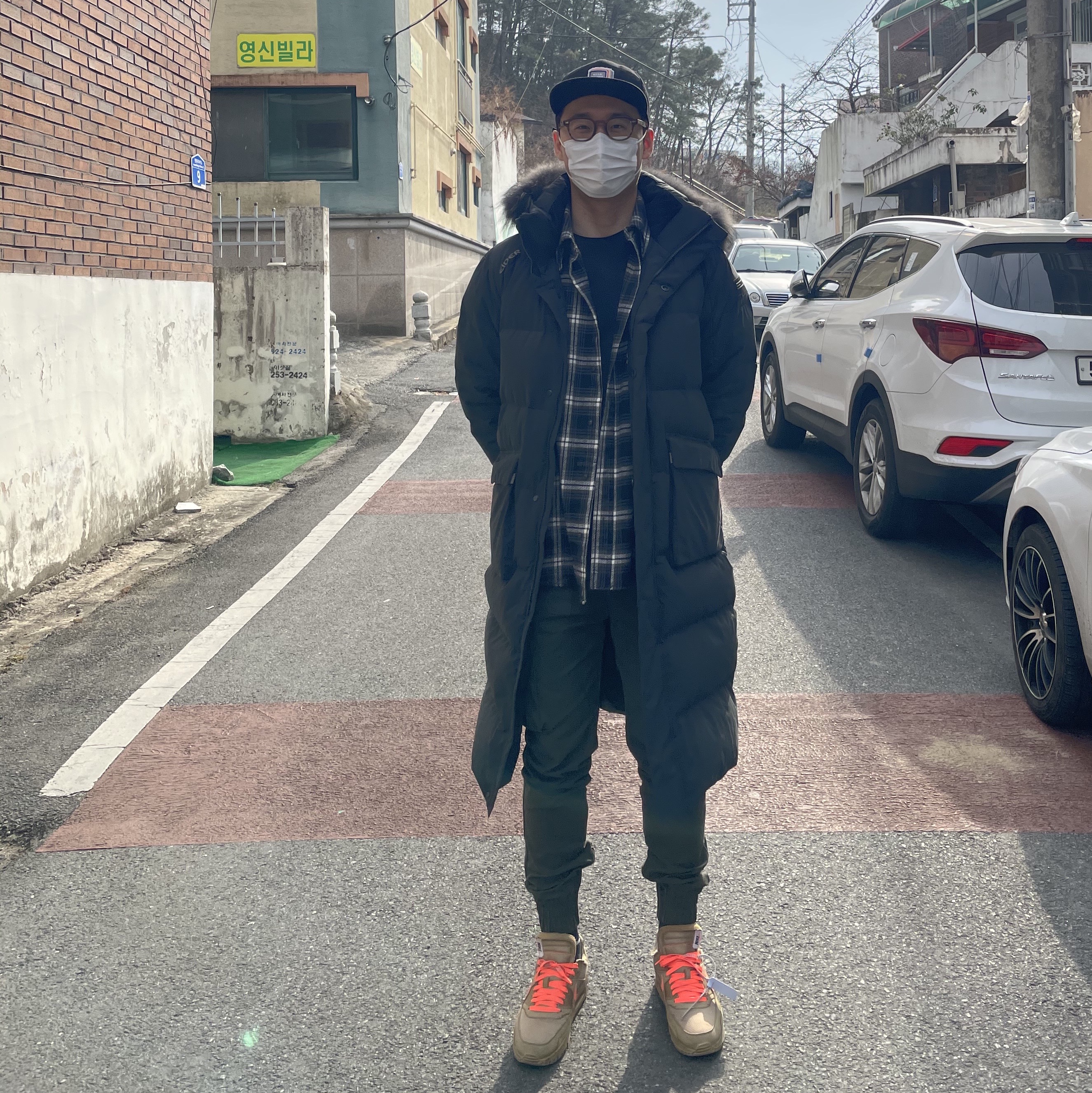 Nike x Off-White Air Max 90 V2 Desert Ore 착용 스타일 - 1