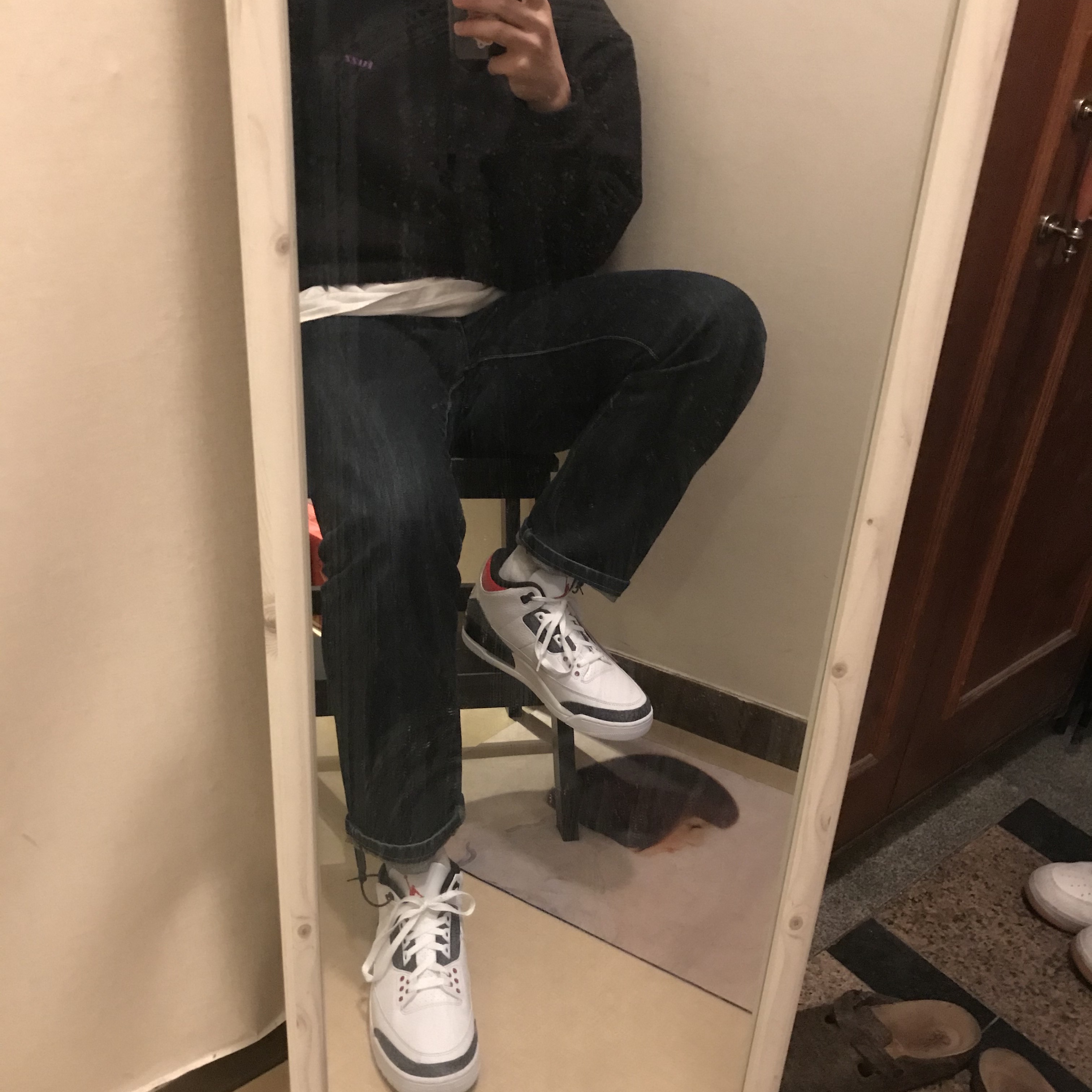 Jordan 3 Retro SE Denim Fire Red 착용 스타일
