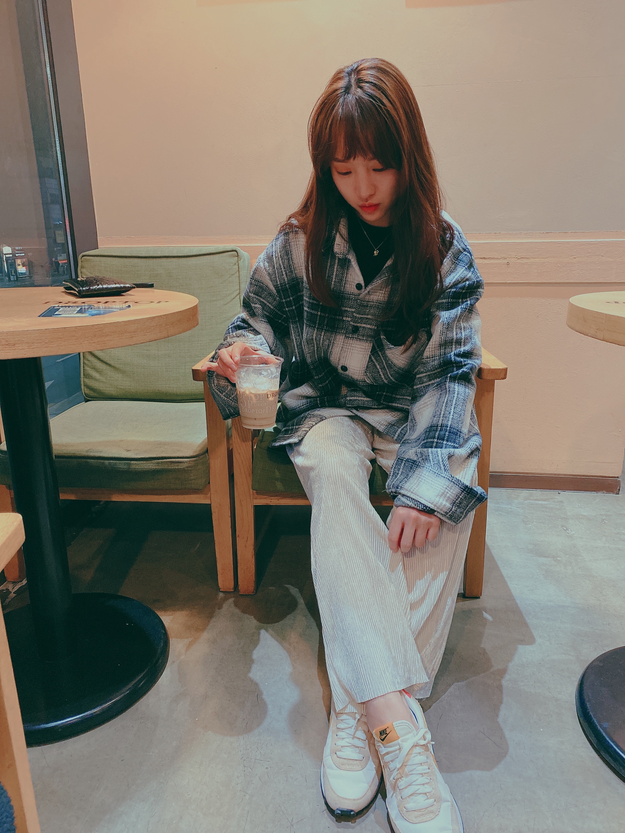(W) Nike Daybreak Pale Ivory 착용 스타일