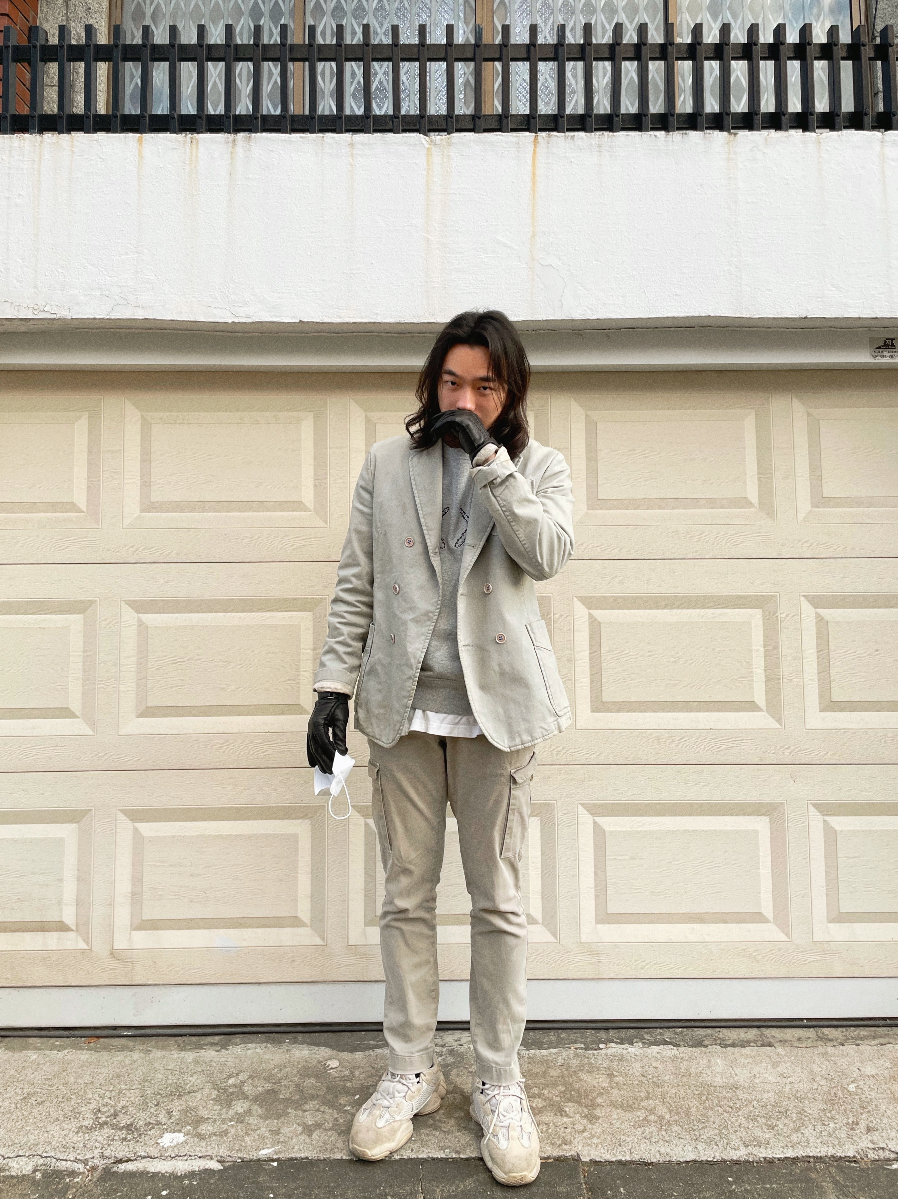 Adidas Yeezy 500 Blush 2018 착용 스타일 - 1
