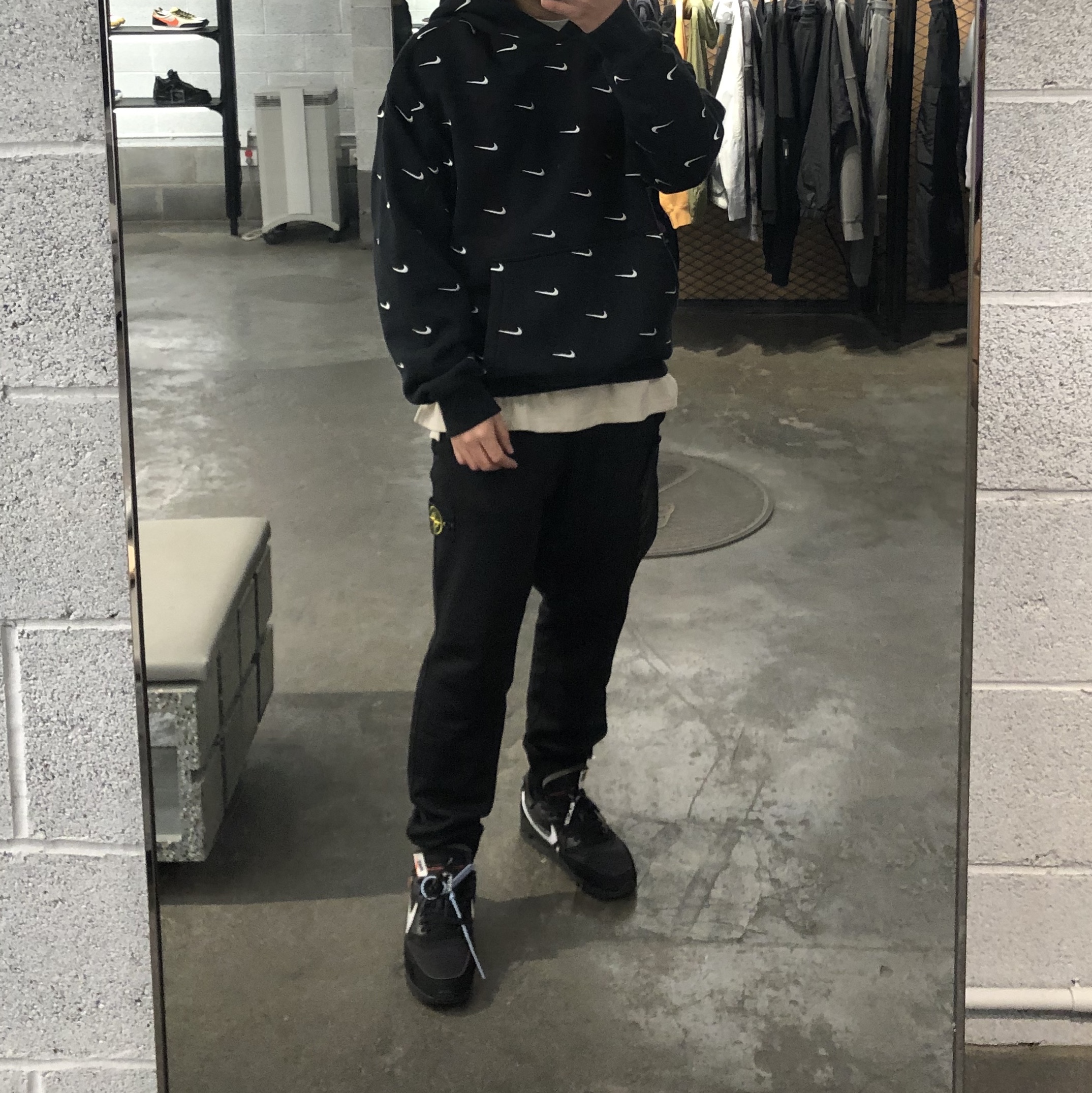 Nike x Off-White Air Max 90 V2 Black White 착용 스타일