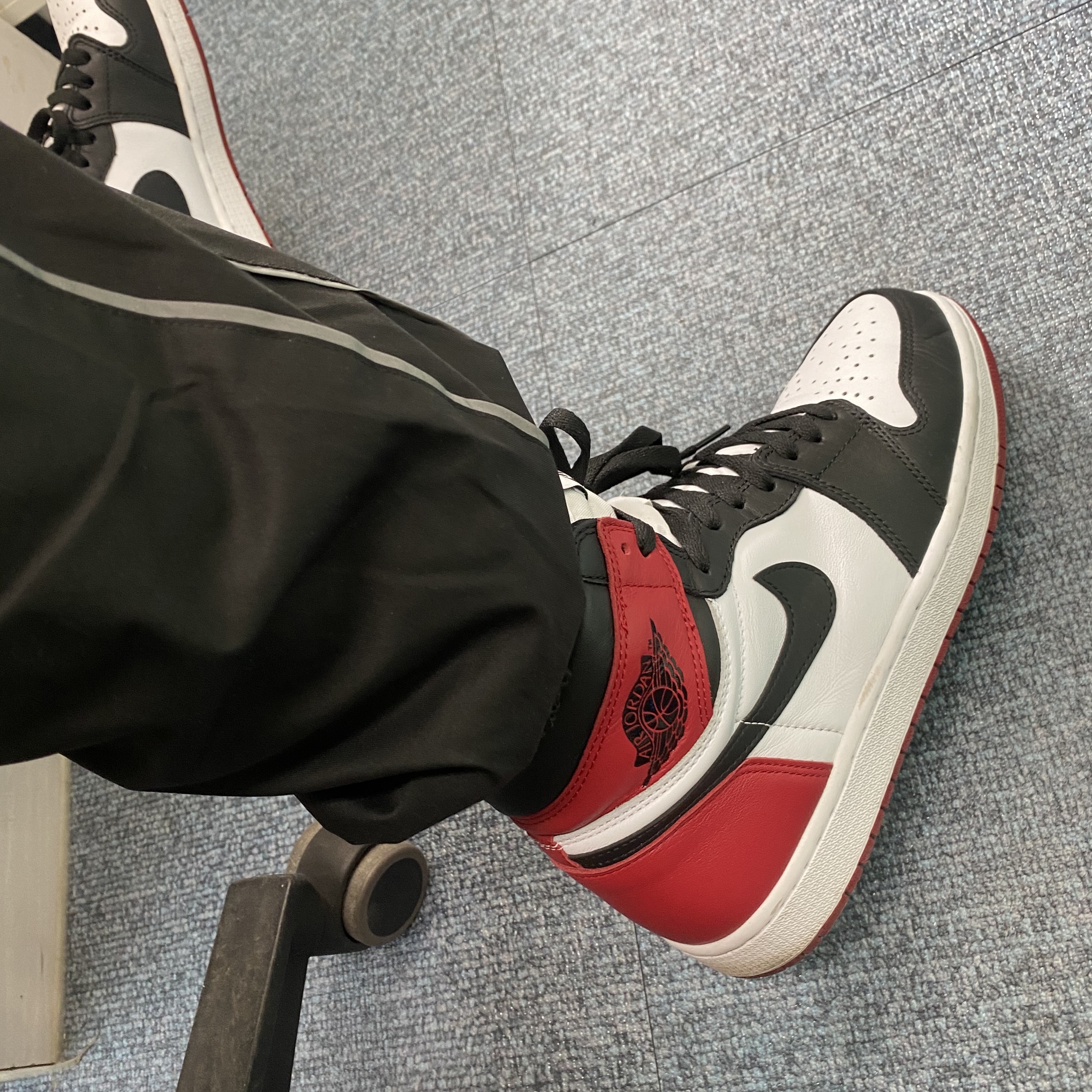 Jordan 1 Retro High OG Black Toe 2016 착용 스타일