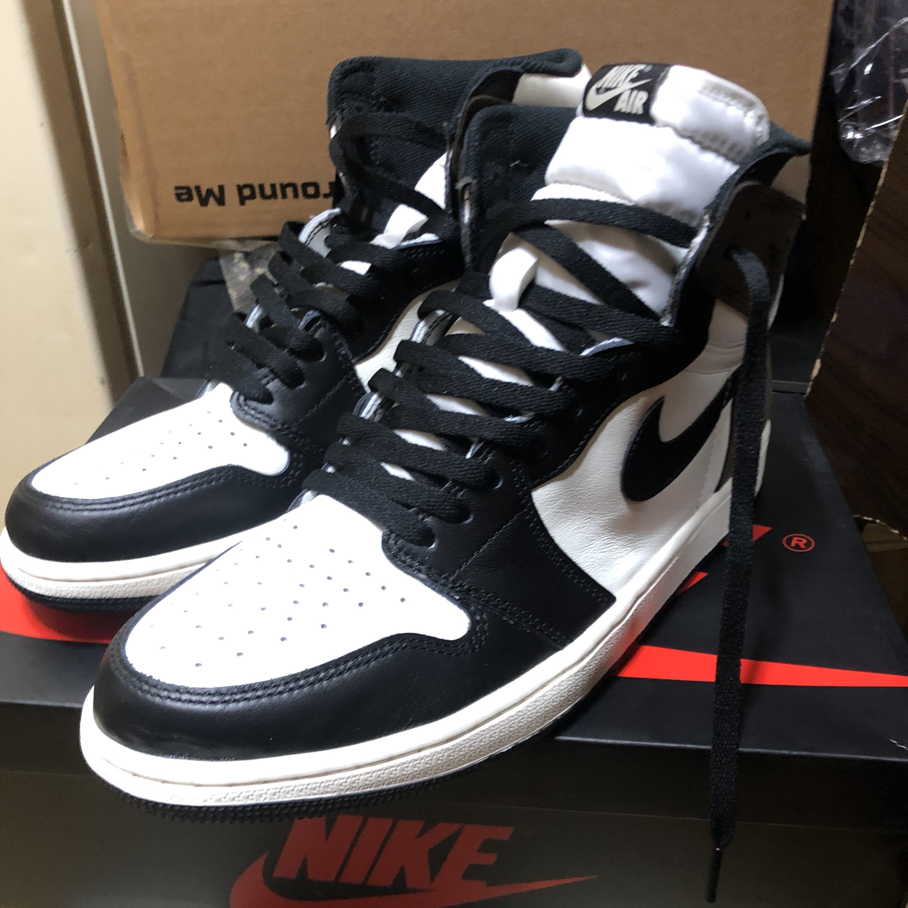 Jordan 1 Retro High OG Black Mocha 착용 스타일