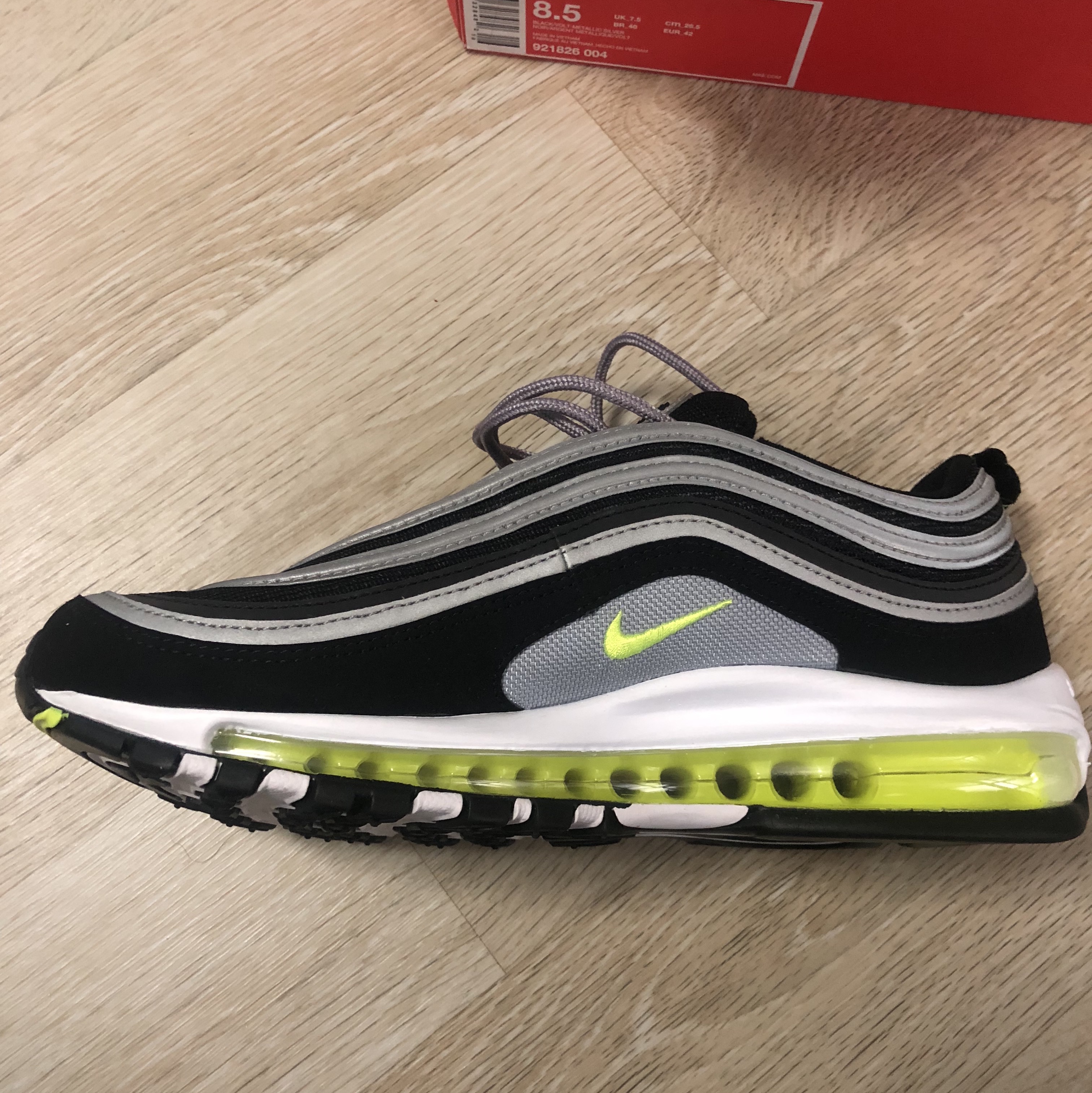 Nike Air Max 97 OG Black Volt Asia 착용 스타일