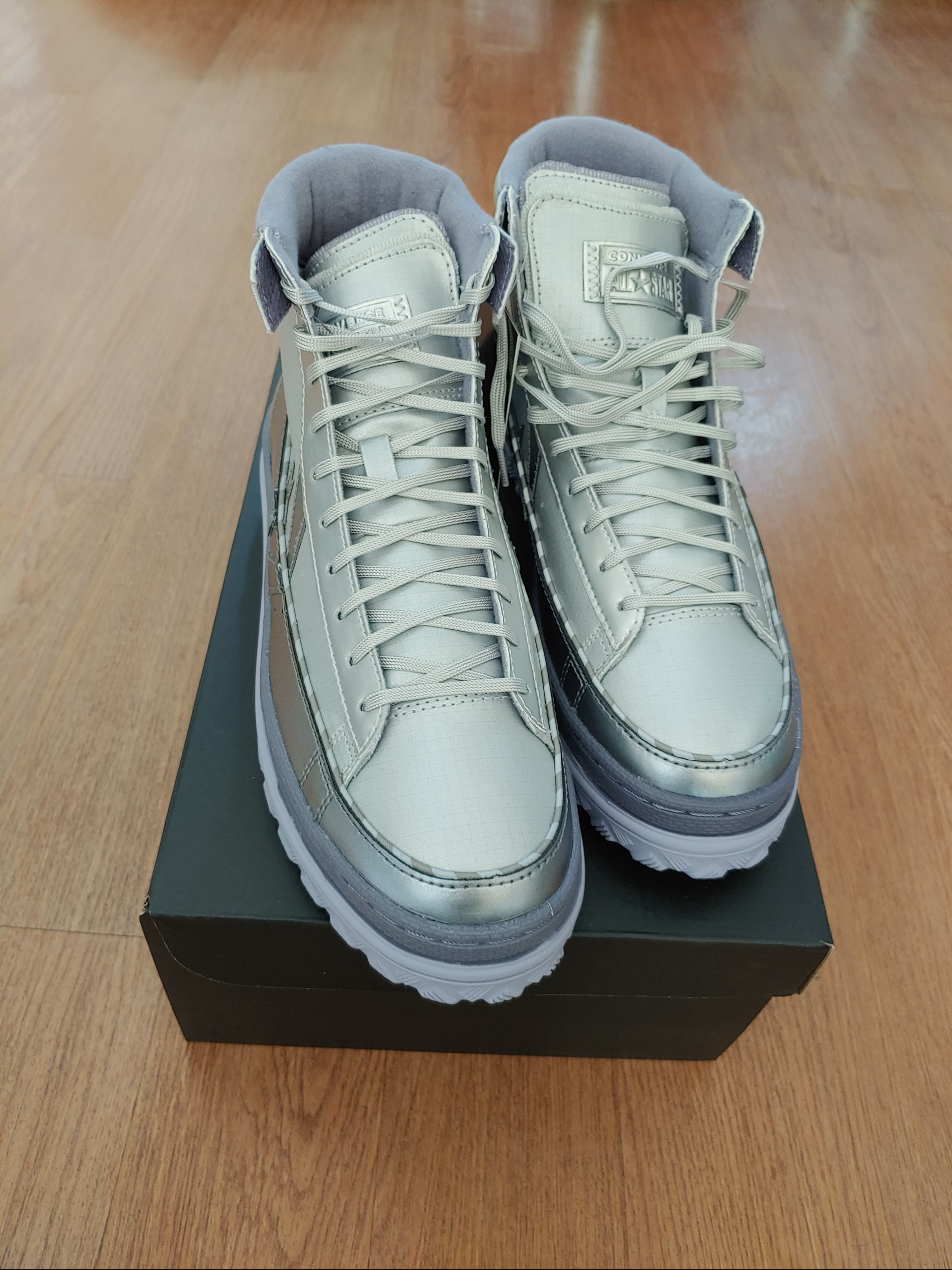 Converse Pro Leather X2 High Metallic Vis Silver 착용 스타일 - 2