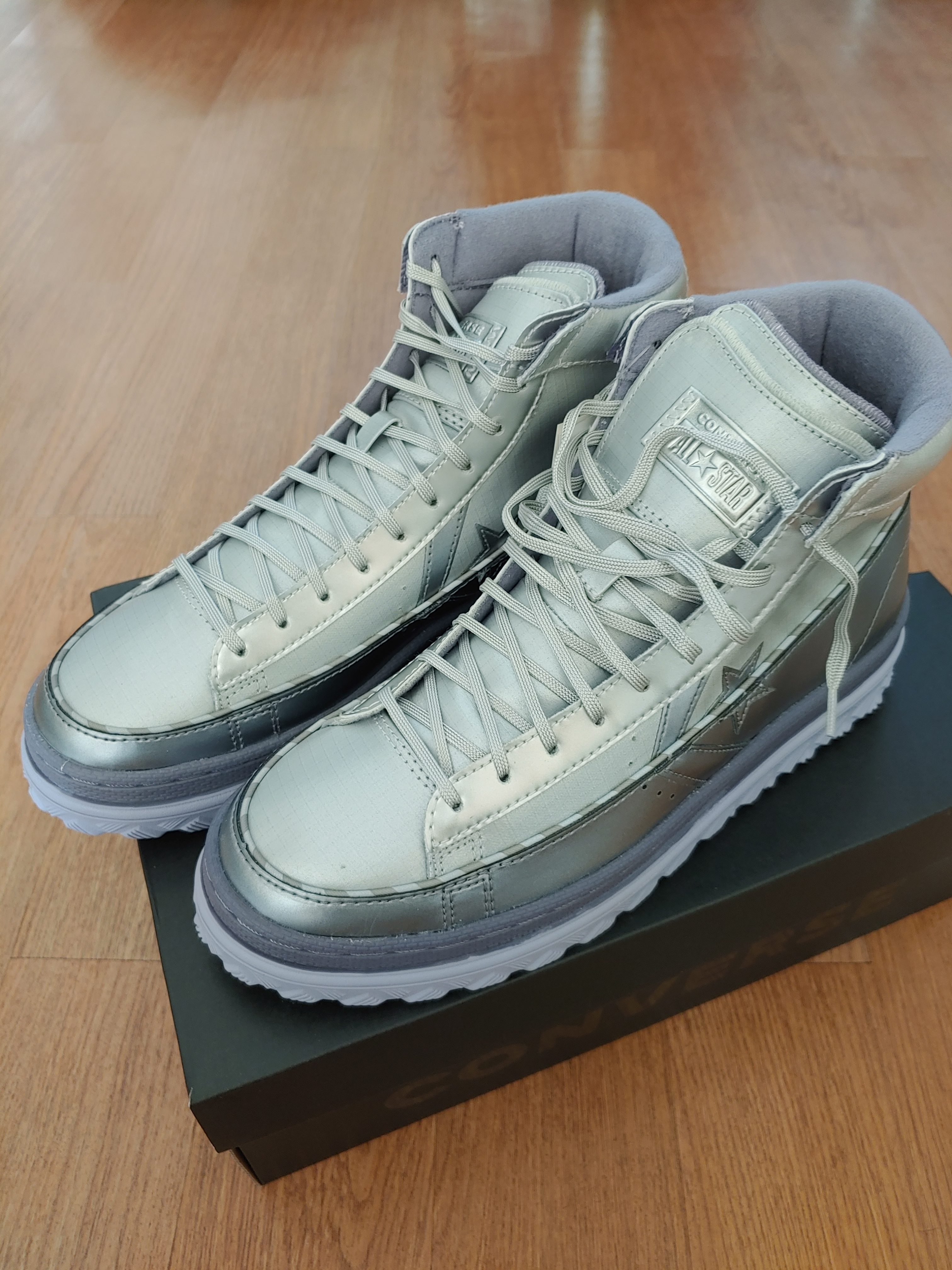Converse Pro Leather X2 High Metallic Vis Silver 착용 스타일 - 1