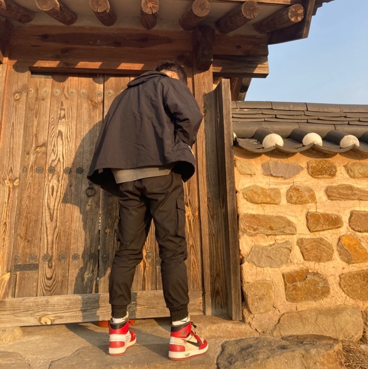 Jordan 1 x Off-White Retro High Chicago The Ten 착용 스타일