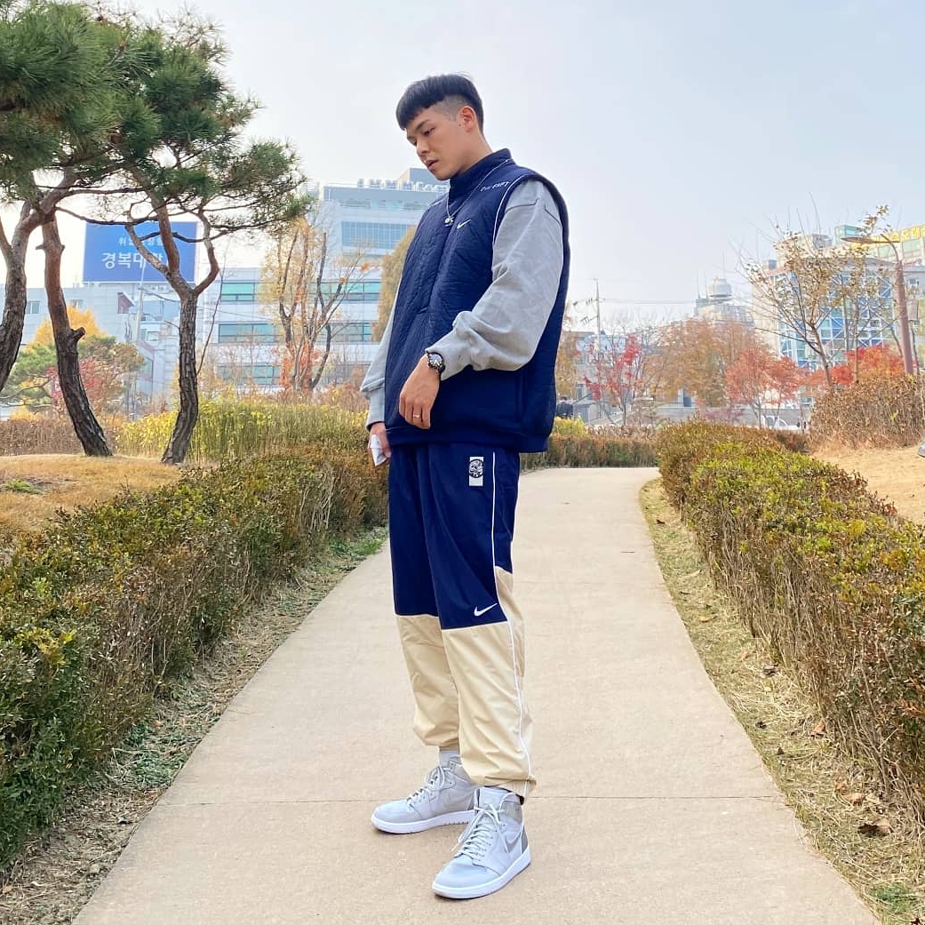 Jordan 1 Retro High OG CO.JP Neutral Grey 착용 스타일