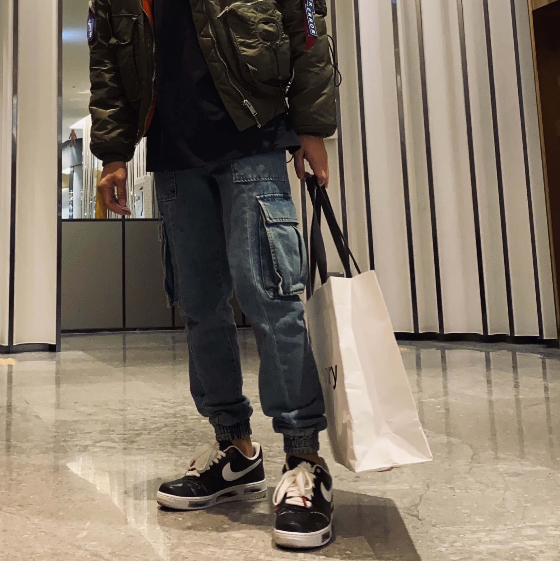 Nike x Peaceminusone Air Force 1 Low Para-Noise 착용 스타일