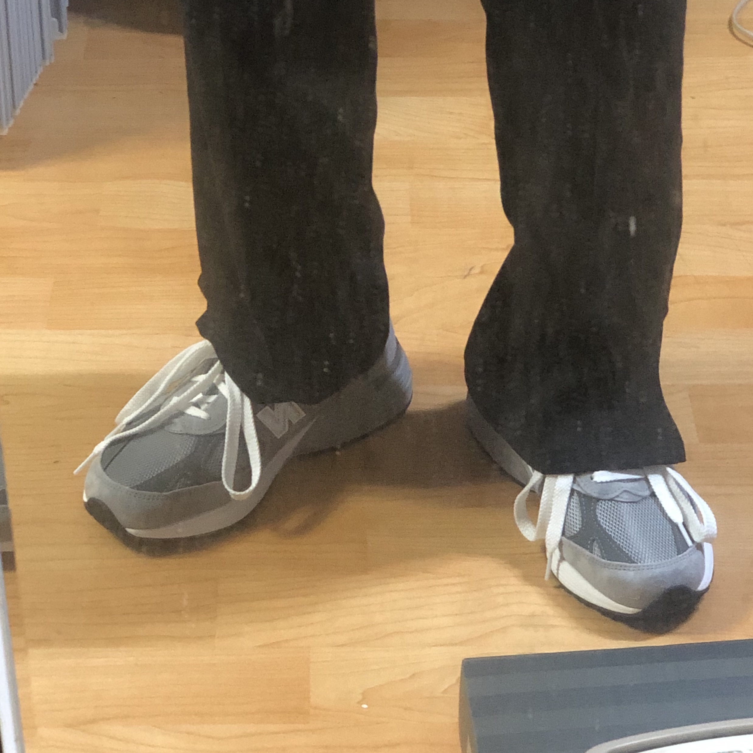 (W) New Balance 993 Made in USA Grey - D Wide 착용 스타일 - 1