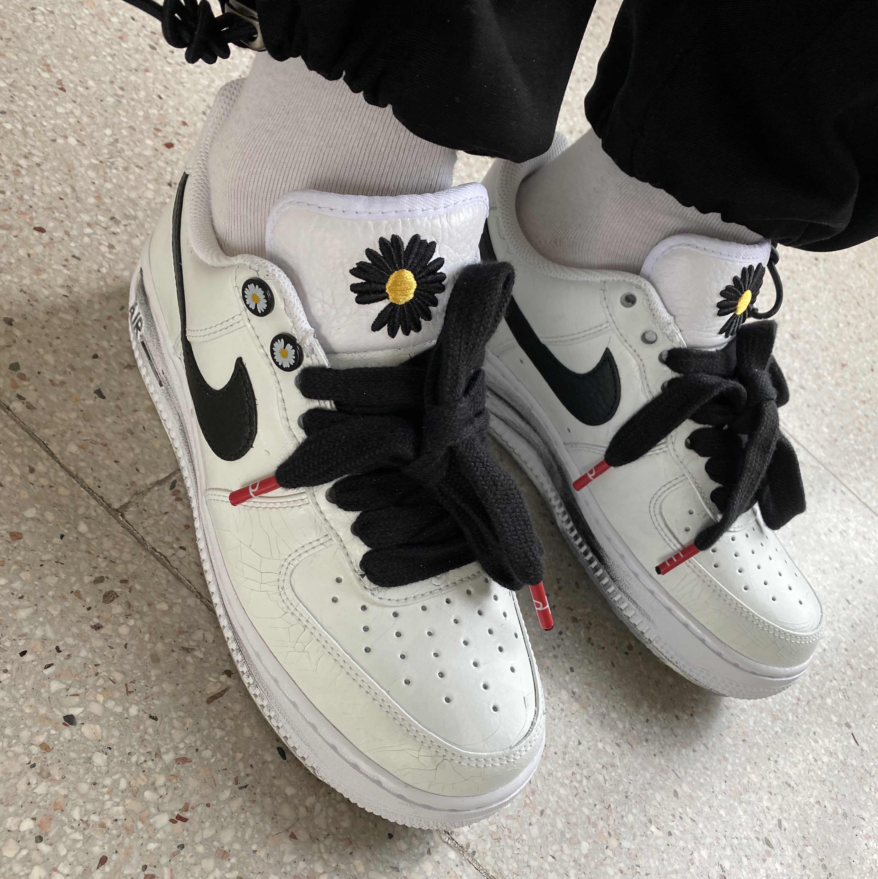 Nike x Peaceminusone Air Force 1 Low Para-Noise 2.0 착용 스타일