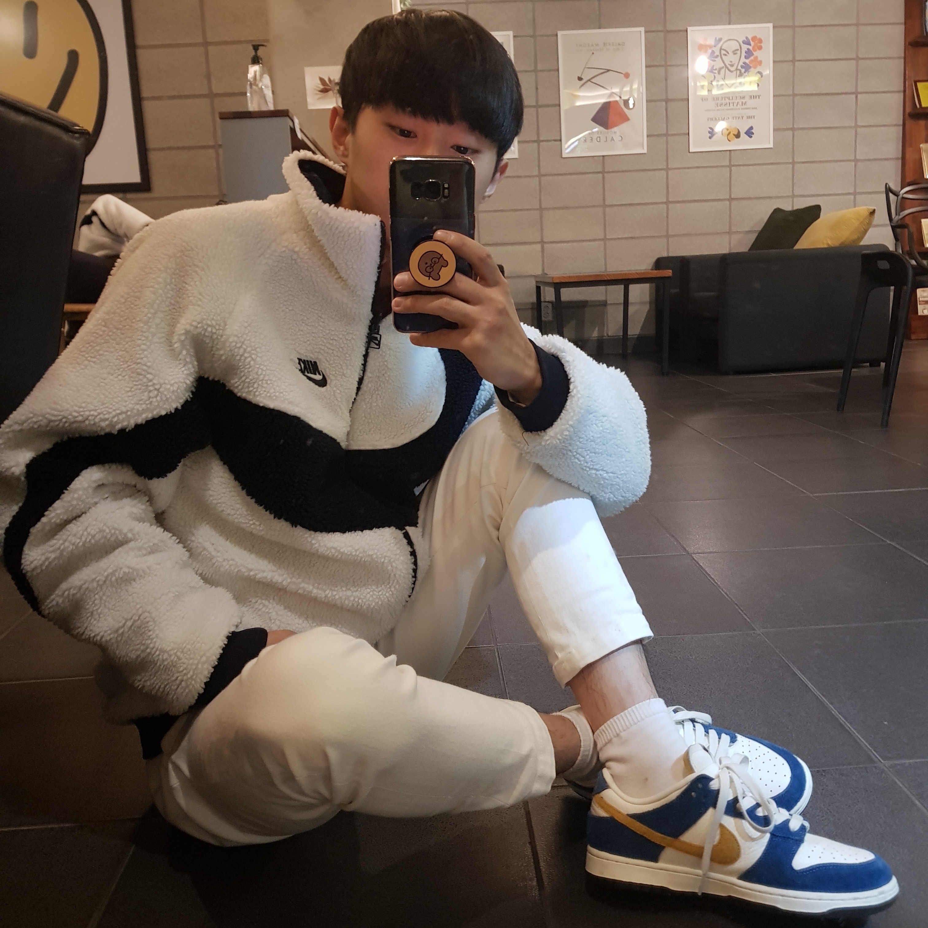 Nike Big Swoosh Full Zip Jacket White Navy, Nike x Kasina Dunk Low 80's Bus 착용 스타일