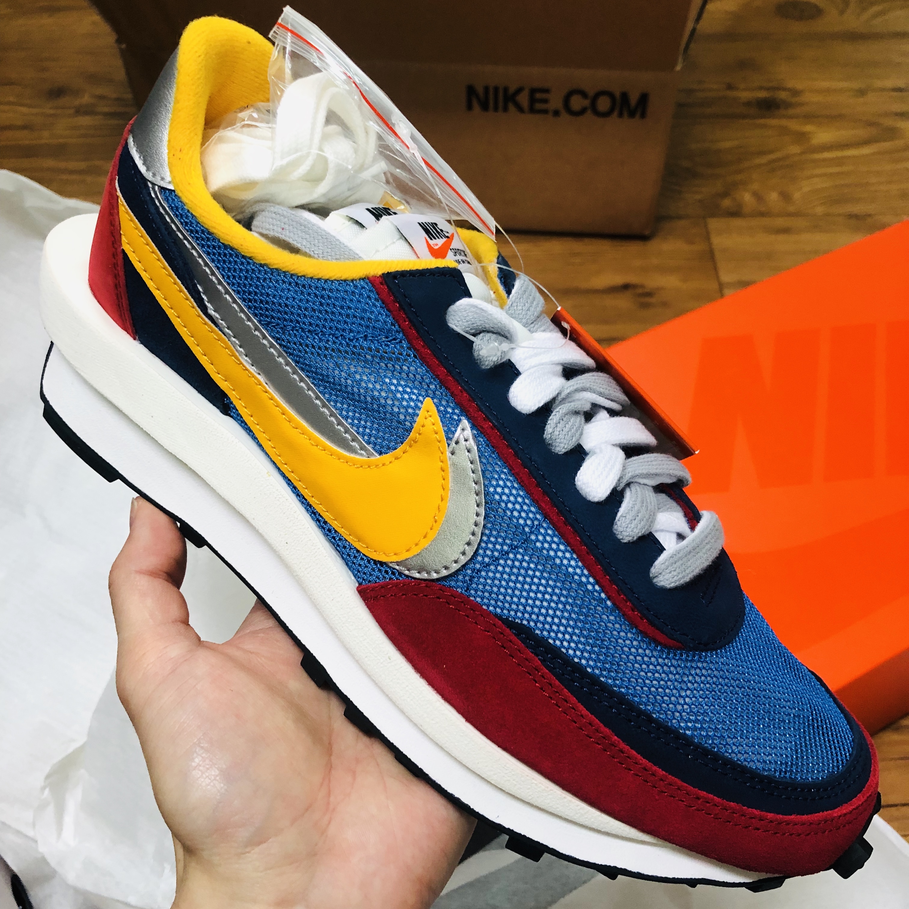 Nike x Sacai LDWaffle Blue Multi 착용 스타일