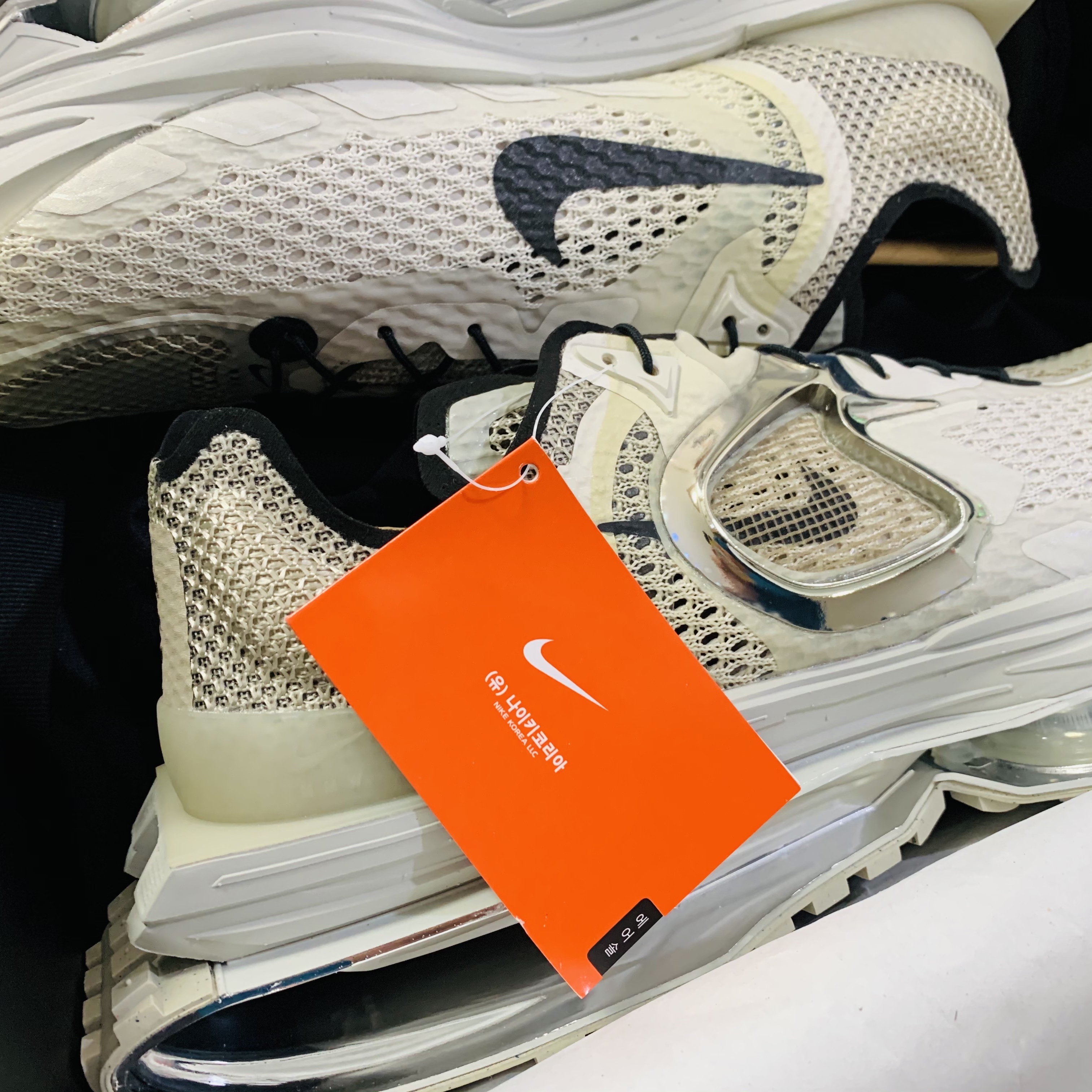 Nike x Matthew M Williams Zoom 004 Stone 착용 스타일 - 1