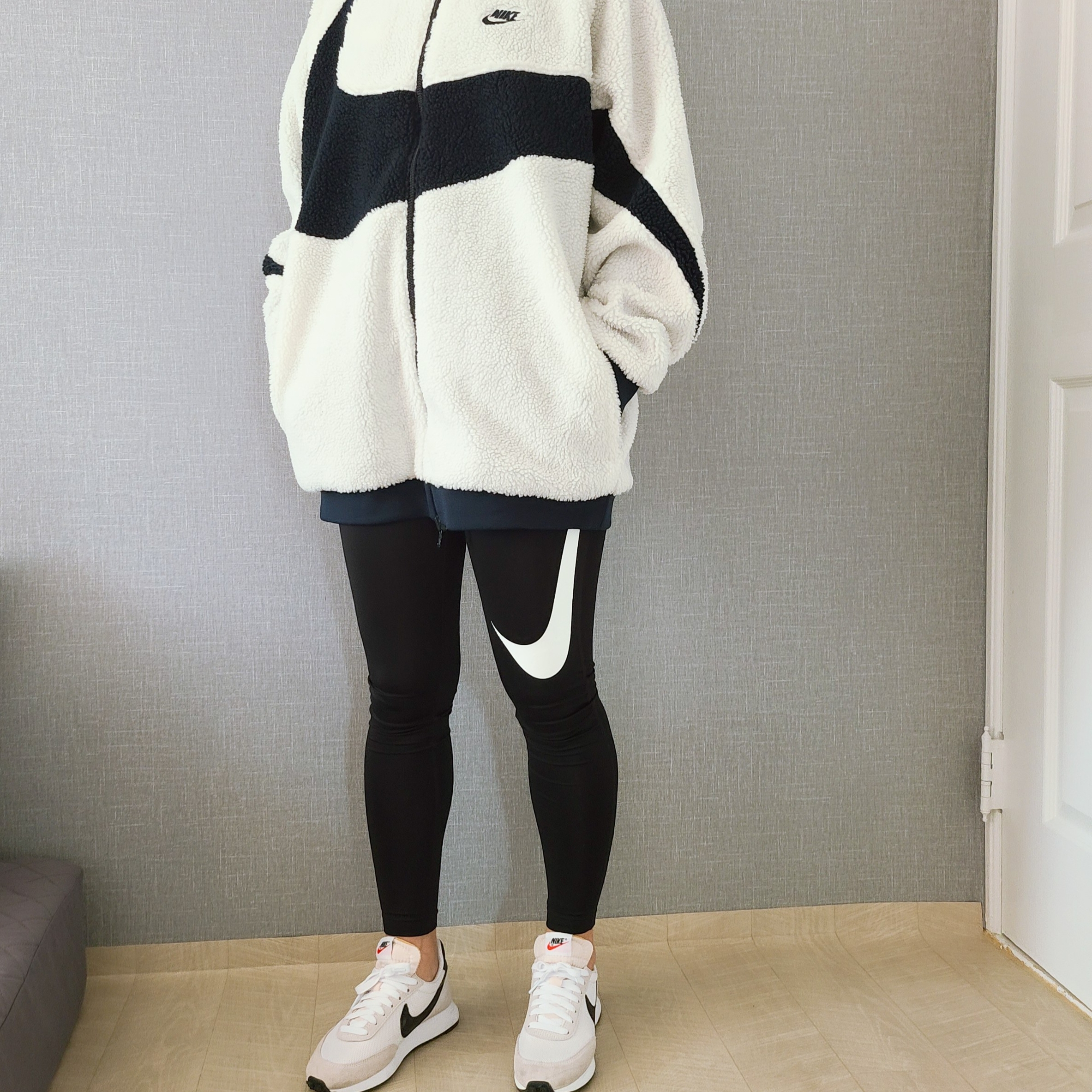 Nike Air Tailwind 79 White Phantom Black, Nike Big Swoosh Full Zip Jacket White Navy 착용 스타일