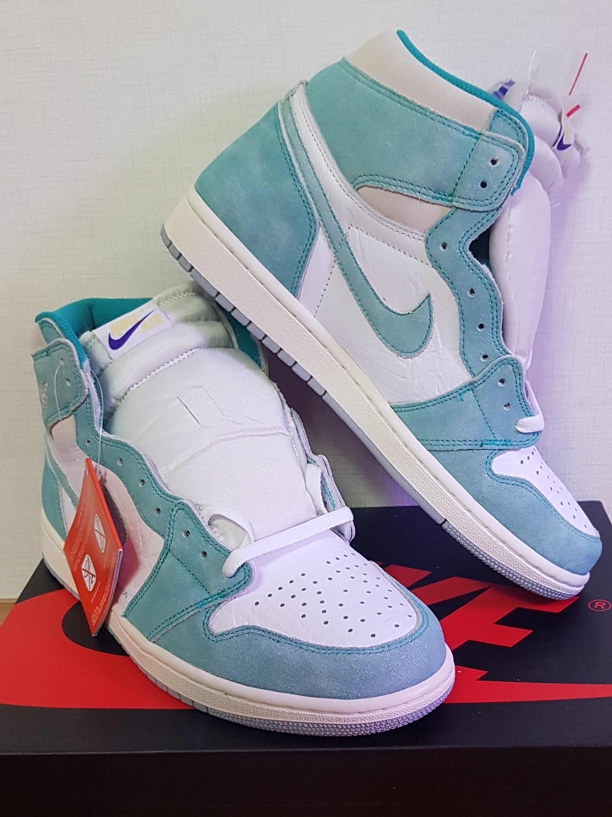 Jordan 1 Retro High OG Turbo Green 착용 스타일
