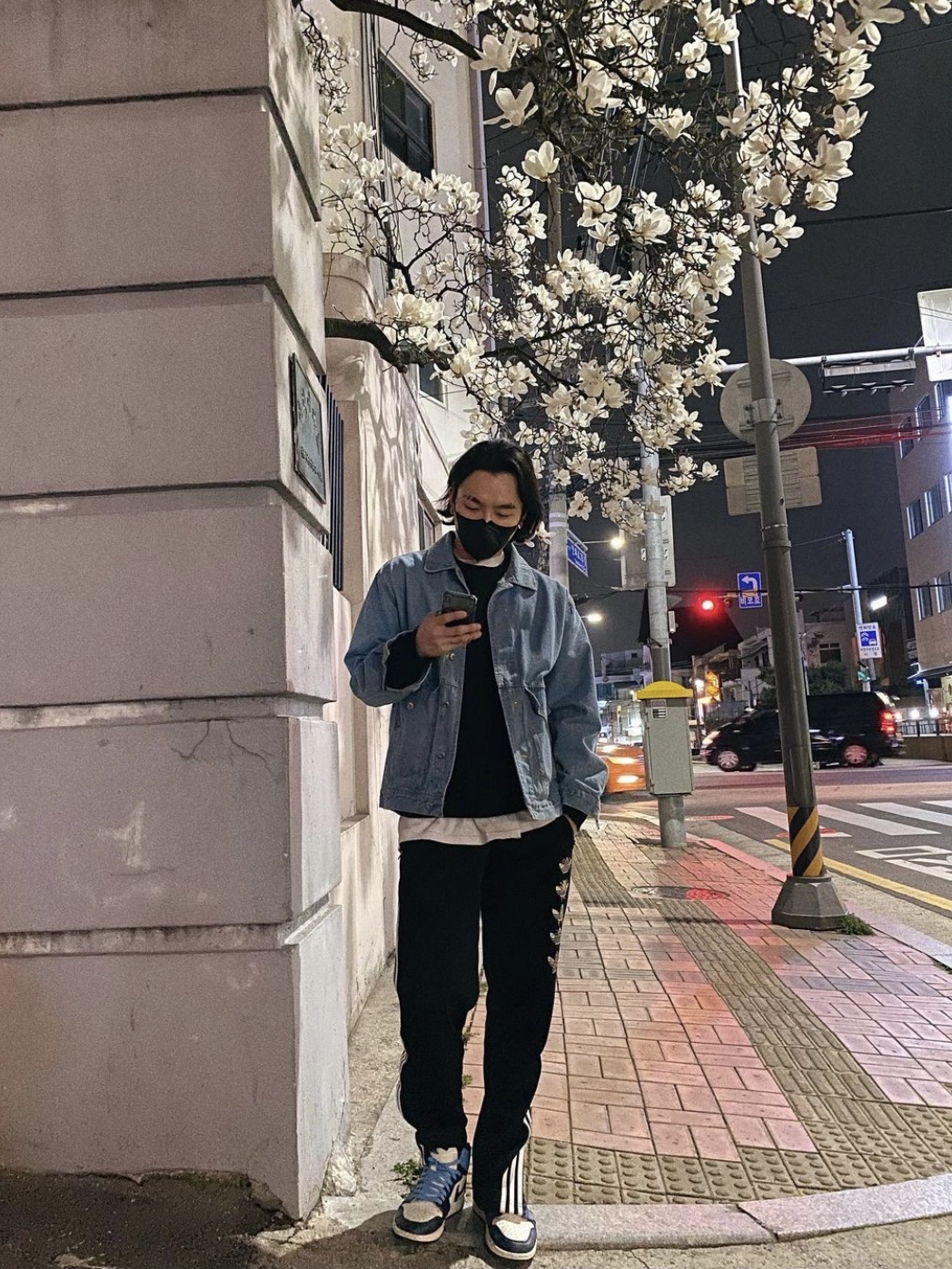 Jordan 1 Retro High Obsidian UNC 착용 스타일 - 1