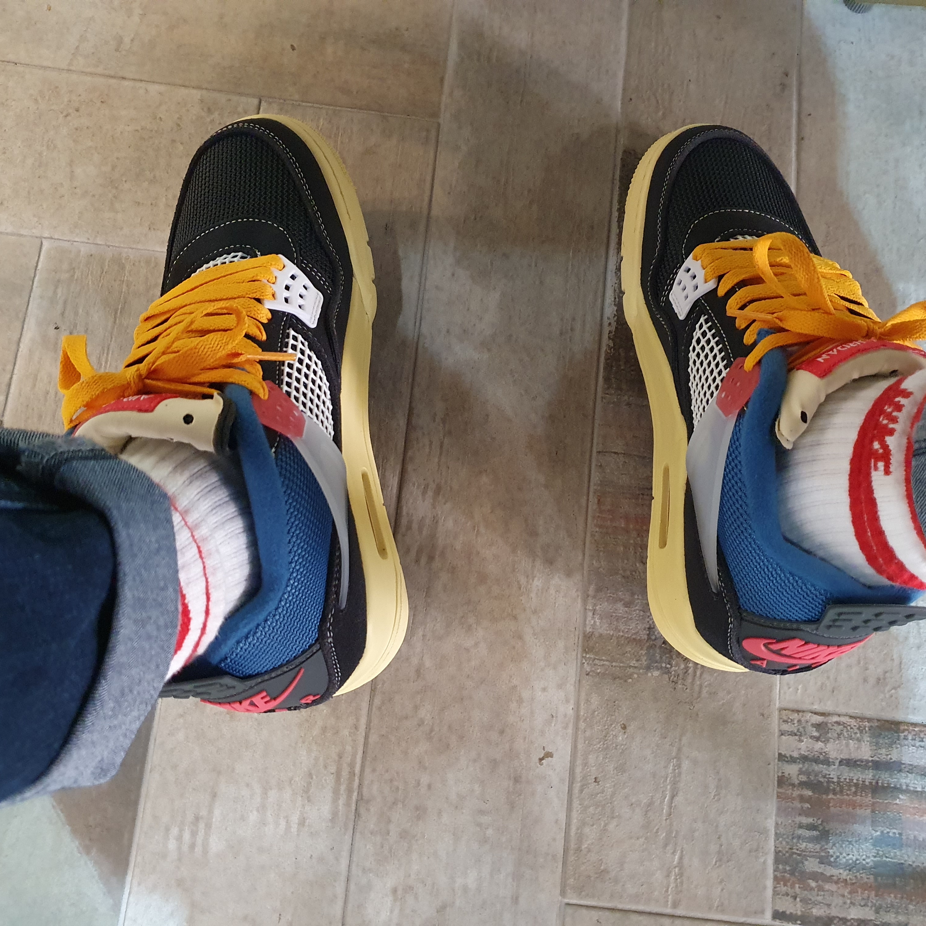 Jordan 4 x Union Retro Off Noir 착용 스타일