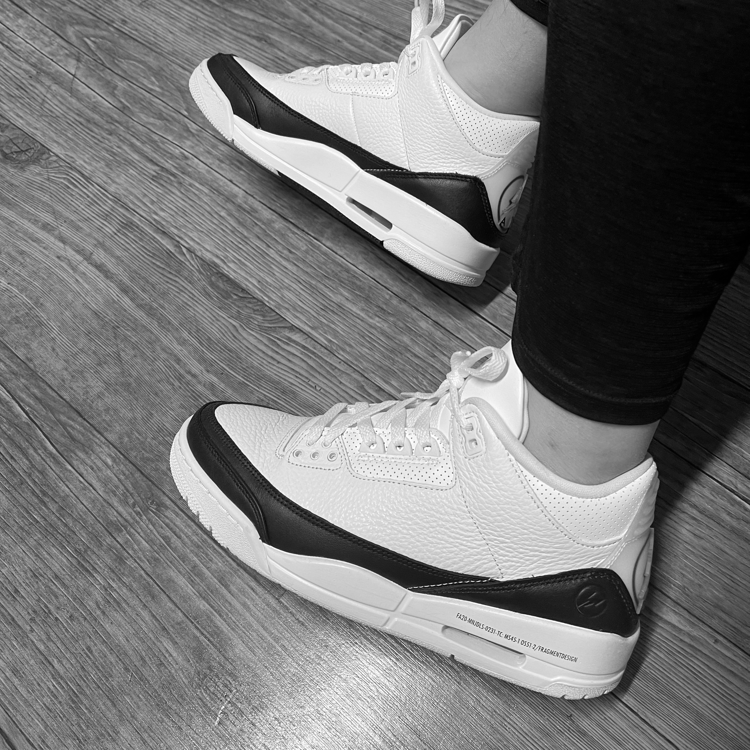 Jordan 3 x Fragment Retro SP White Black 착용 스타일 - 2