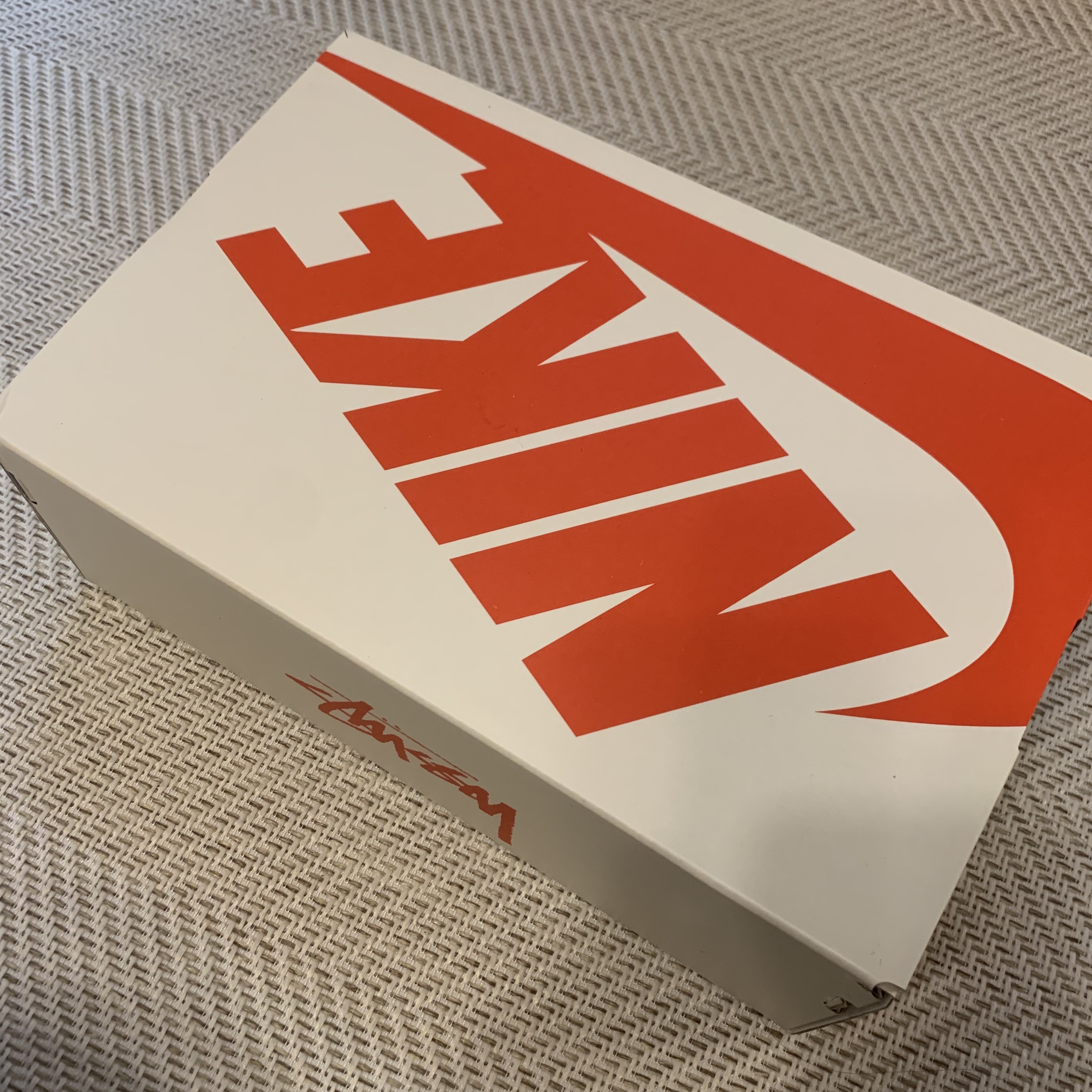 Nike x Stussy Air Force 1 Low Fossil 착용 스타일 - 1