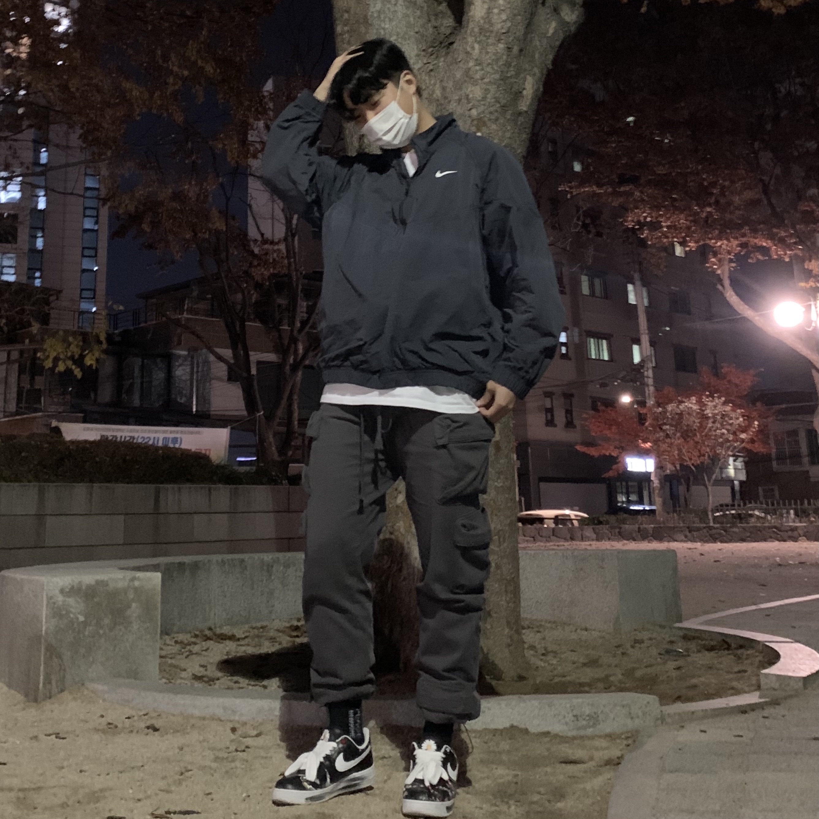 Nike x Peaceminusone Air Force 1 Low Para-Noise 2.0, Nike x Stussy Windrunner Jacket Off Noir 착용 스타일