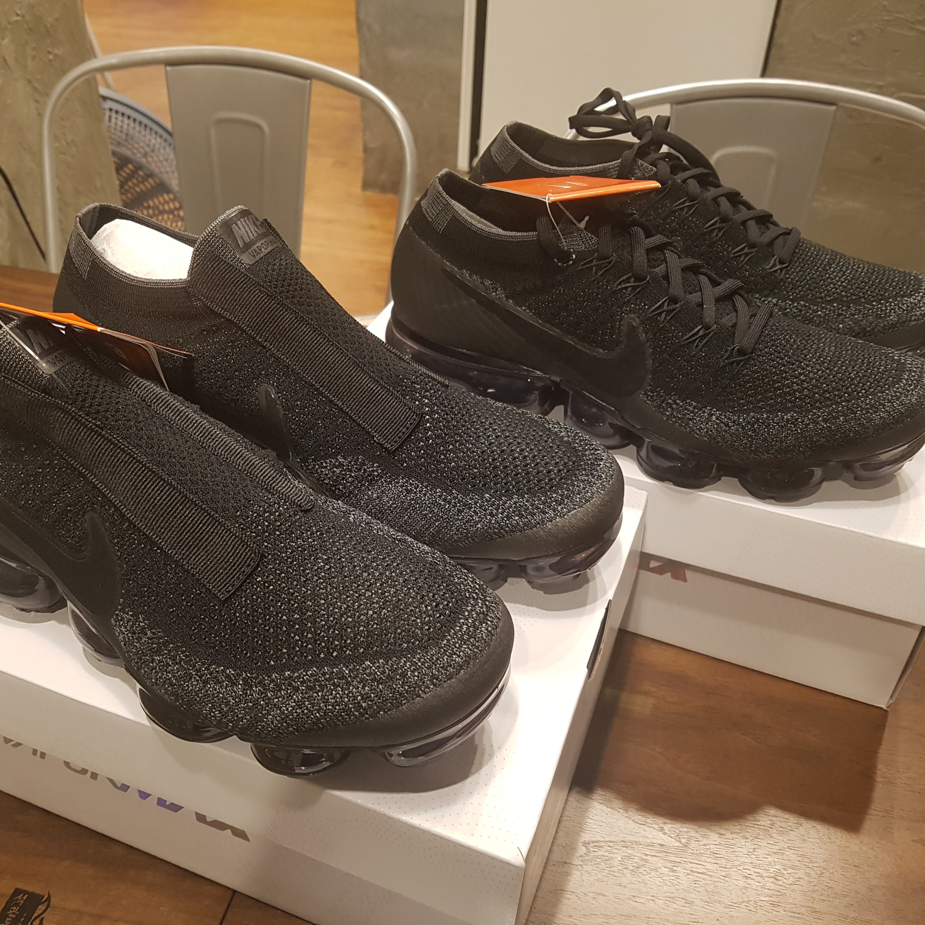 Nike Air VaporMax SE Laceless Triple Black, Nike Air VaporMax Triple Black 착용 스타일