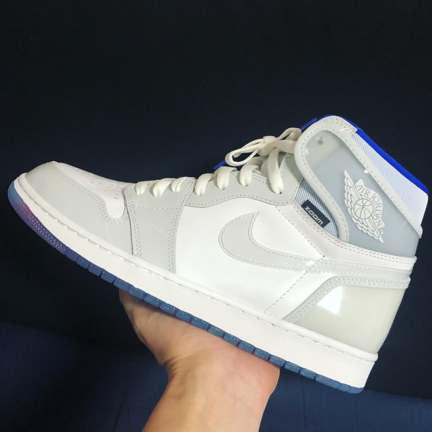 Jordan 1 Retro High Zoom White Racer Blue 착용 스타일 - 4