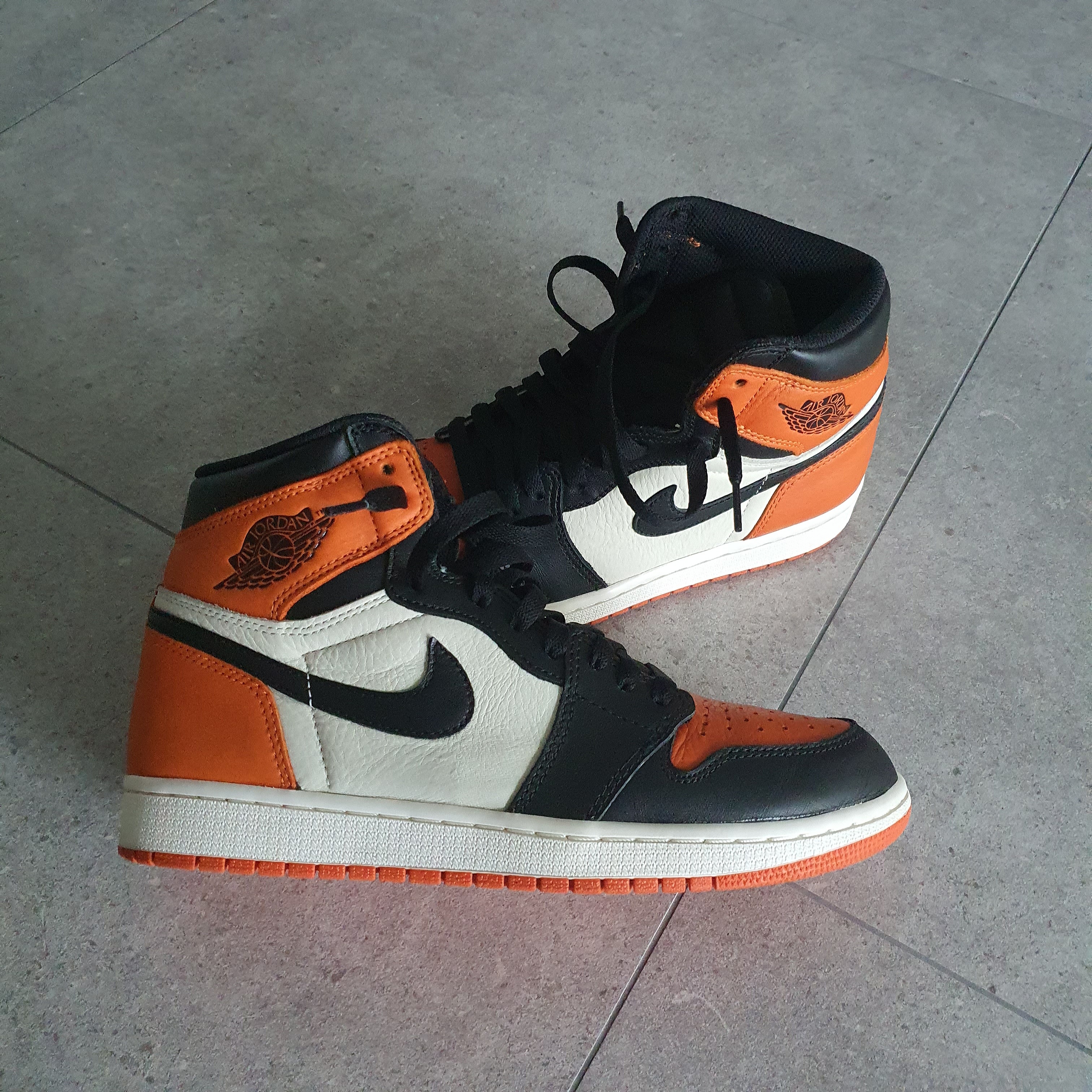 Jordan 1 Retro Shattered Backboard 착용 스타일