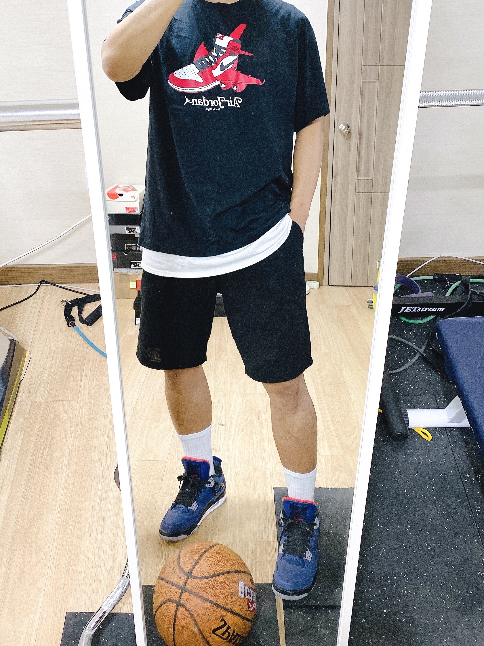 Jordan 4 Retro Winterized Loyal Blue 착용 스타일 - 1