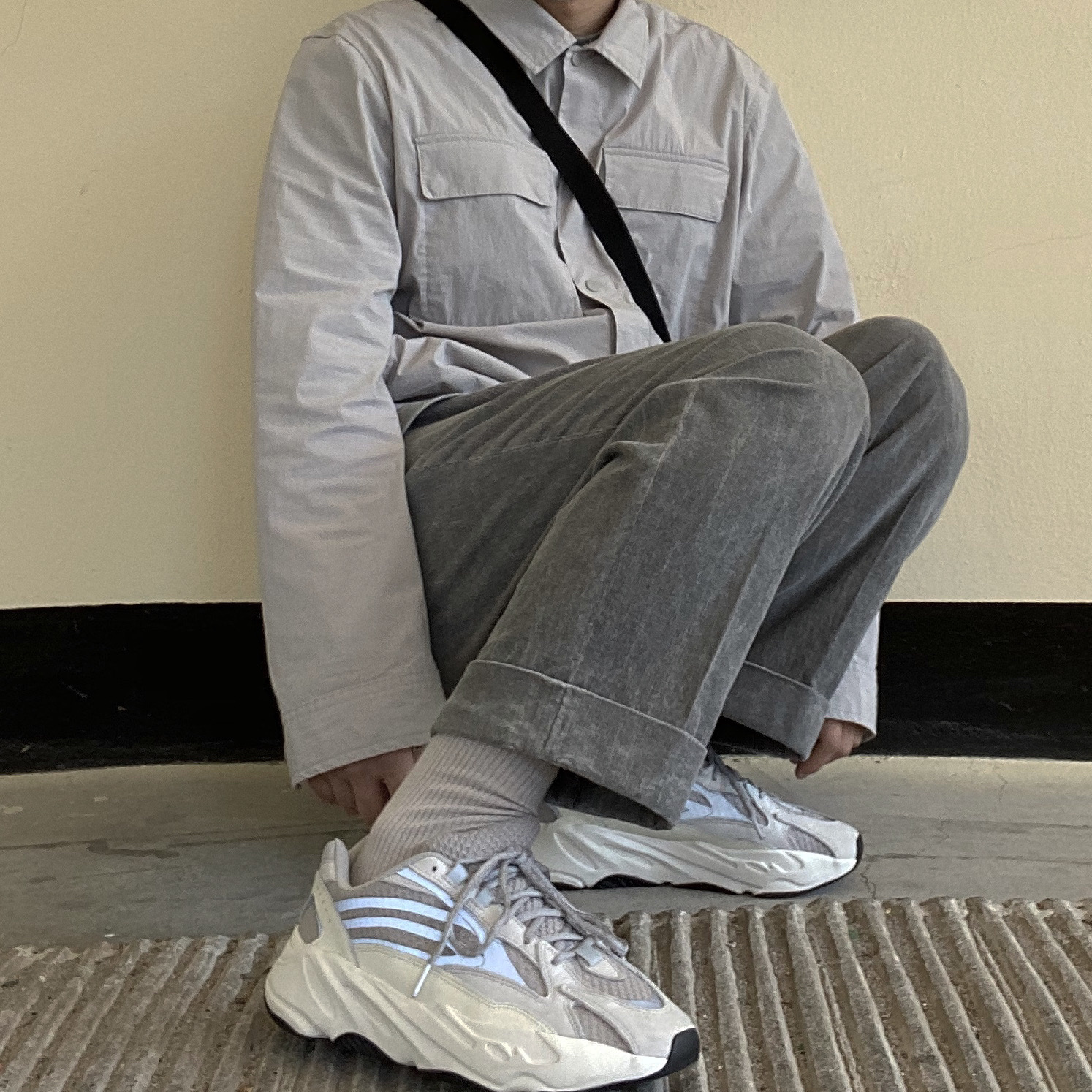Adidas Yeezy Boost 700 V2 Static 2018 착용 스타일