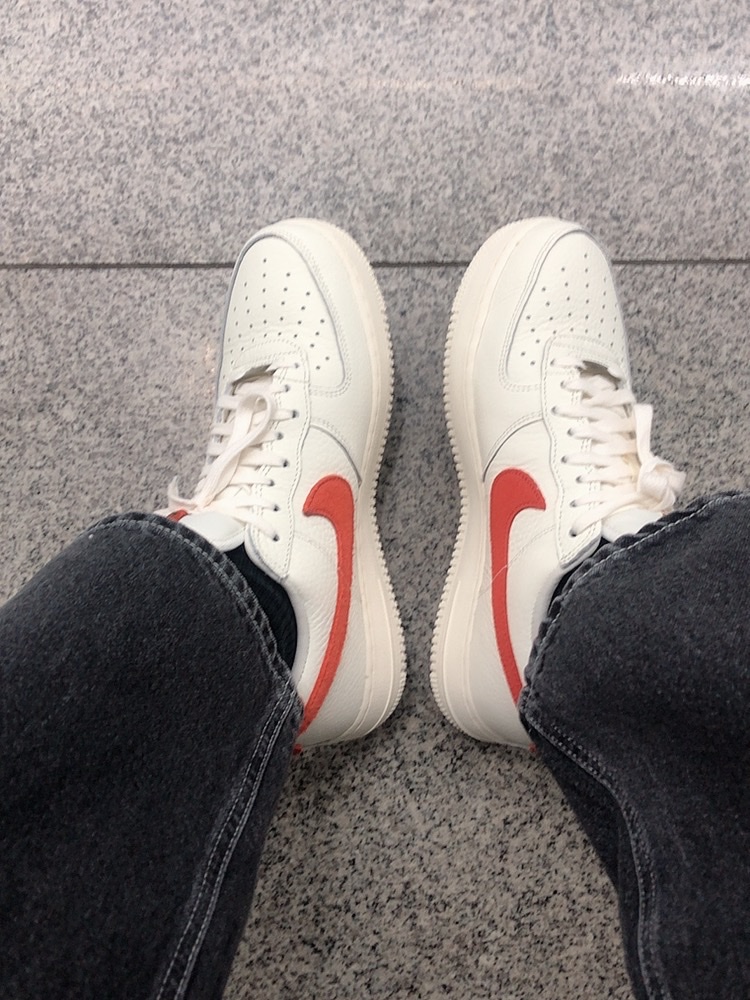 Nike Air Force 1 '07 Craft Mantra Orange 착용 스타일