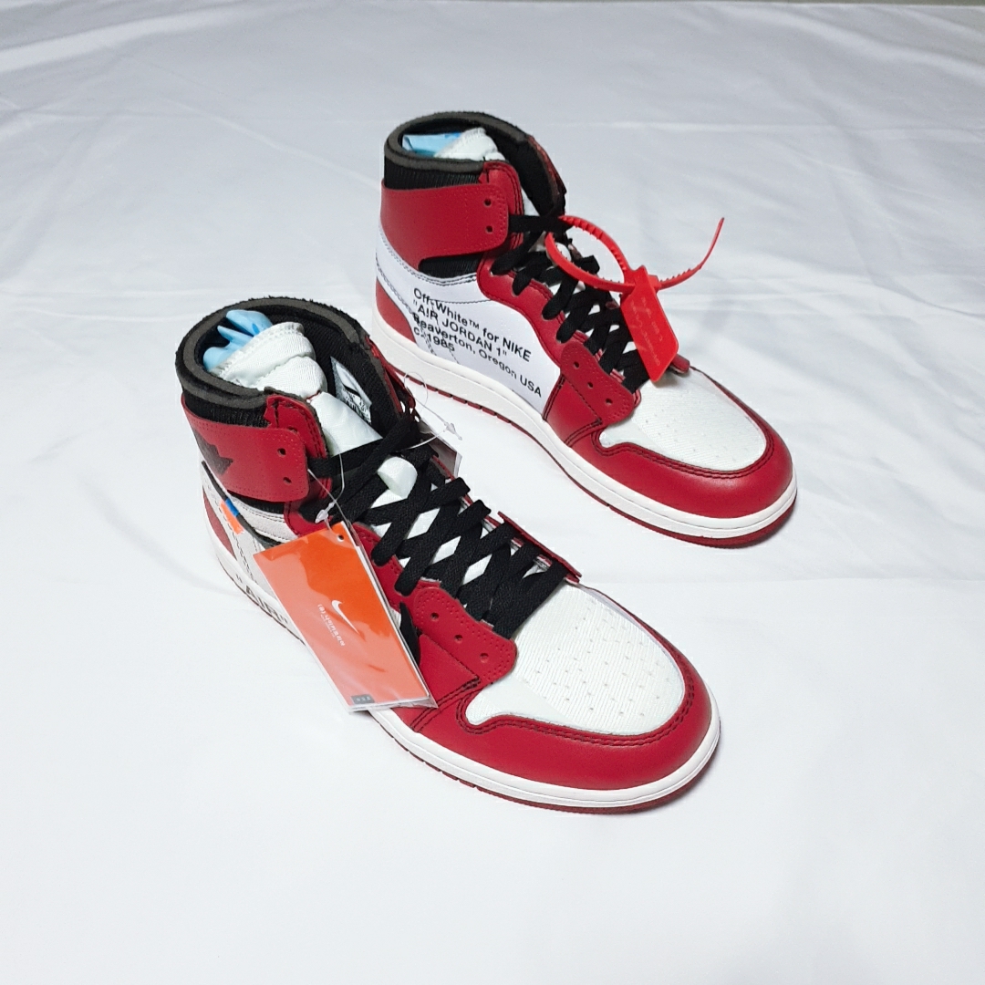 Jordan 1 x Off-White Retro High Chicago The Ten 착용 스타일 - 2