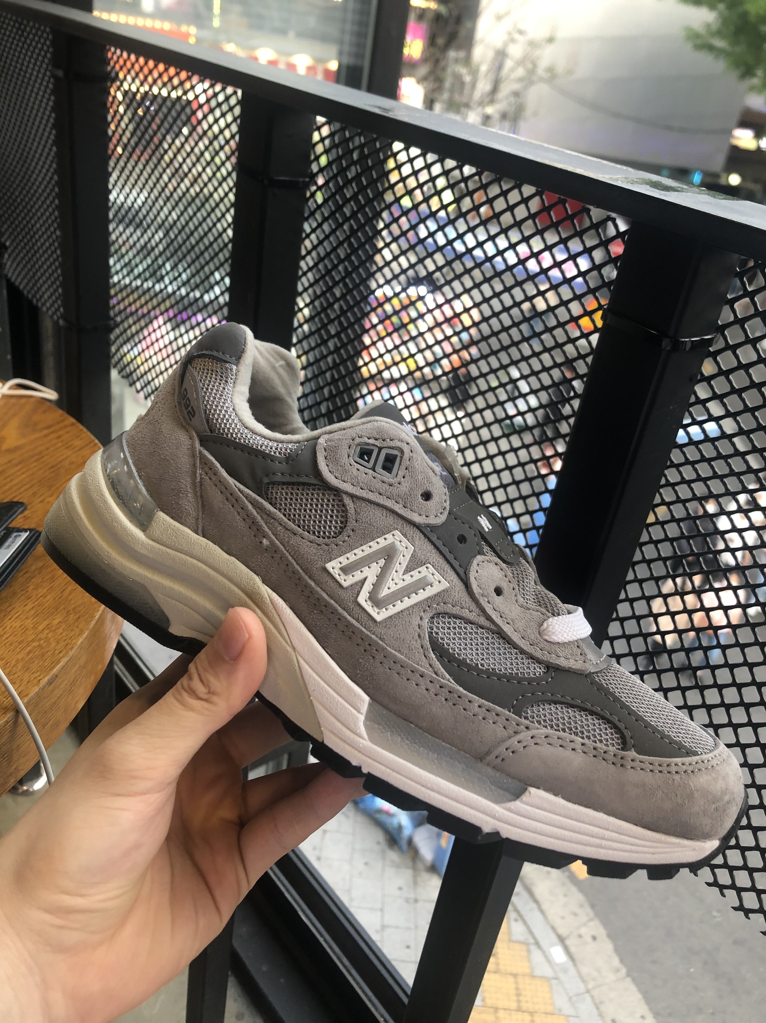 New Balance 992 Made in USA Grey - D Standard 착용 스타일