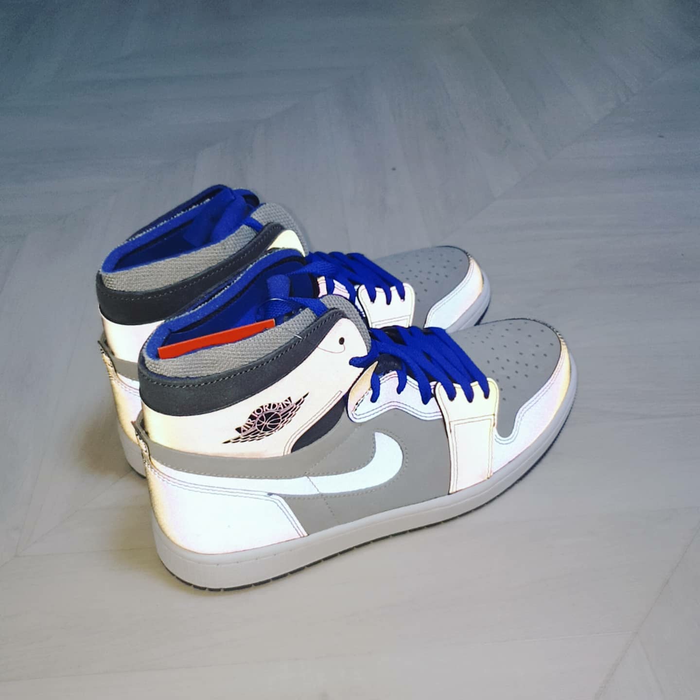 Jordan 1 Retro High OG CO.JP Midnight Navy, Jordan 1 x League of Legends Zoom Air CMFT Esports 착용 스타일 - 3