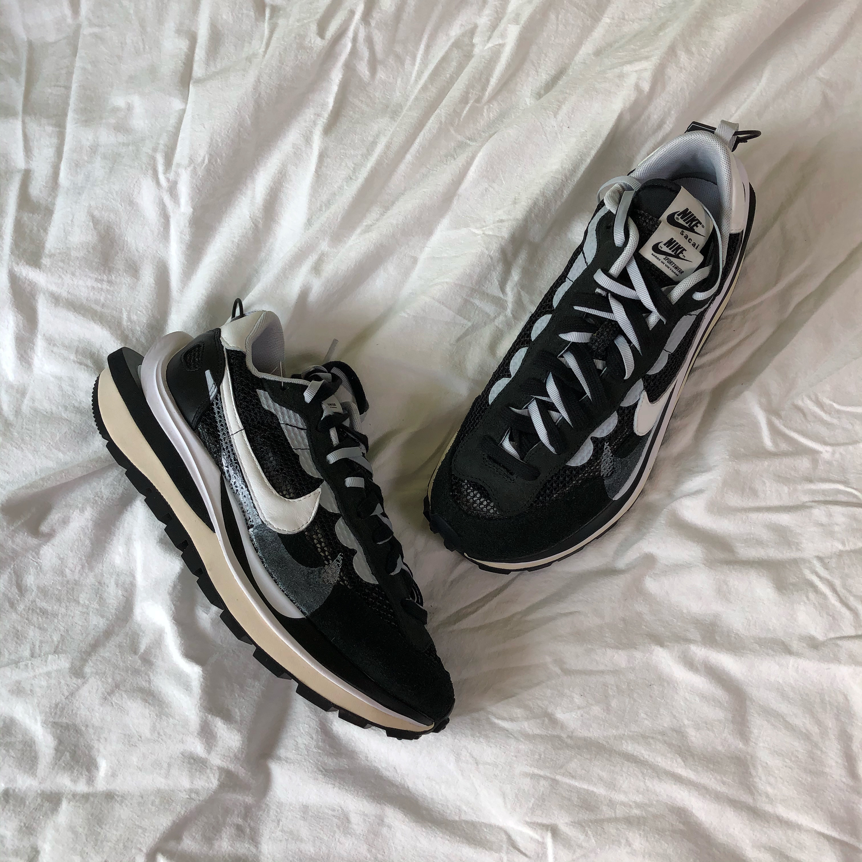 Nike x Sacai VaporWaffle Black White 착용 스타일