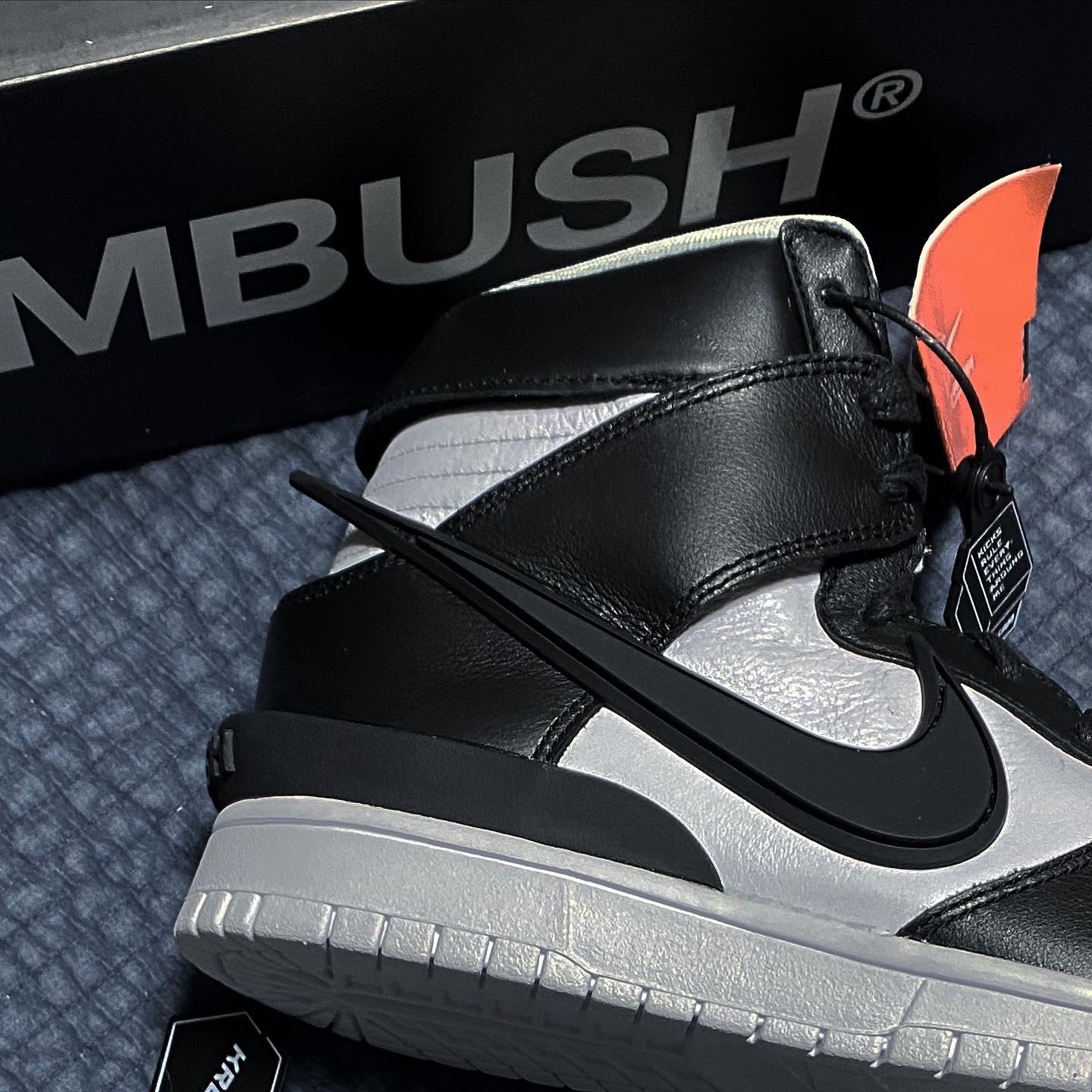 Nike x Ambush Dunk High Black 착용 스타일 - 3
