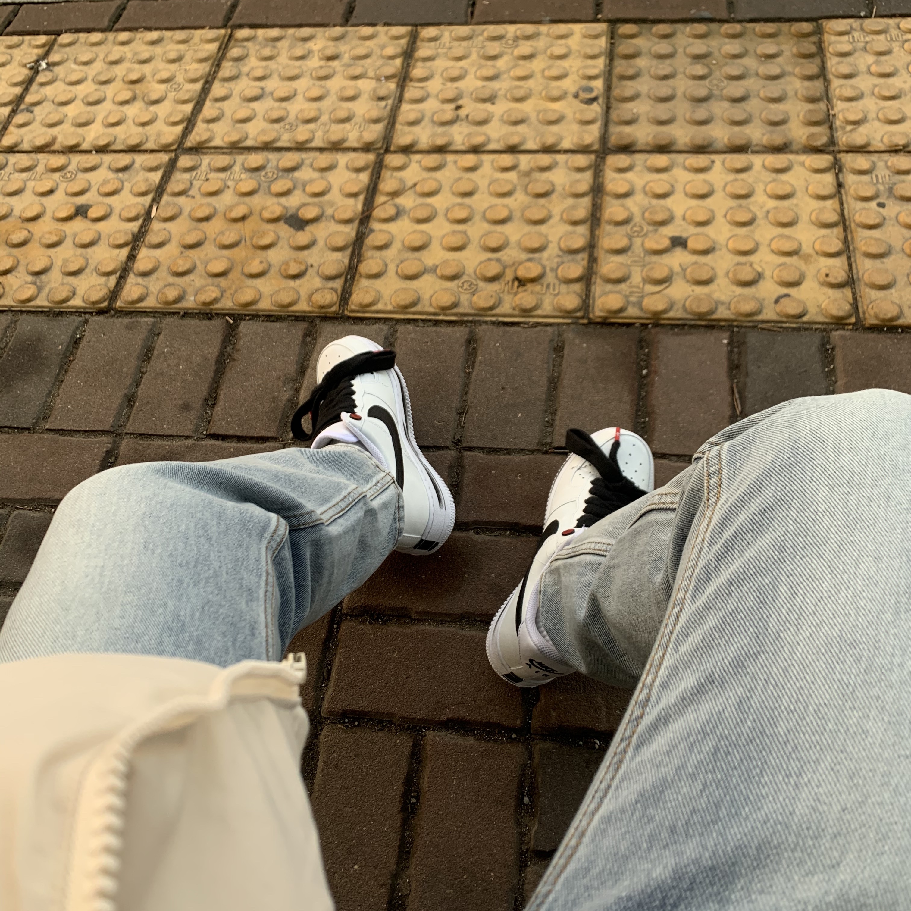 Nike x Peaceminusone Air Force 1 Low Para-Noise 2.0 착용 스타일 - 1