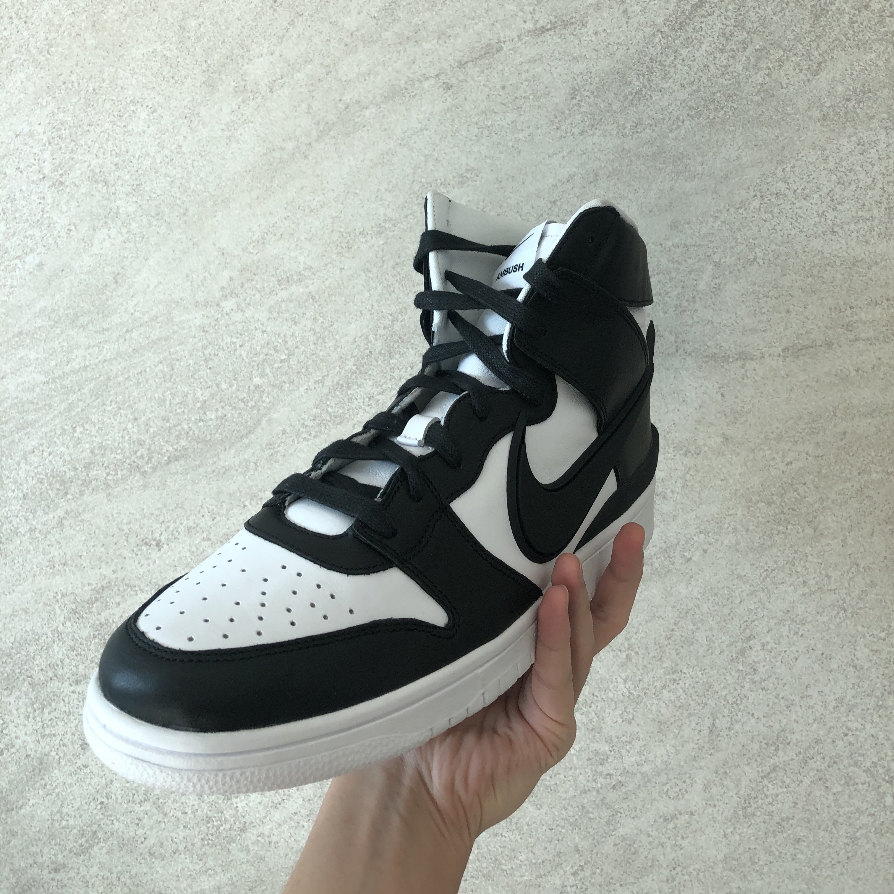 Nike x Ambush Dunk High Black 착용 스타일 - 2