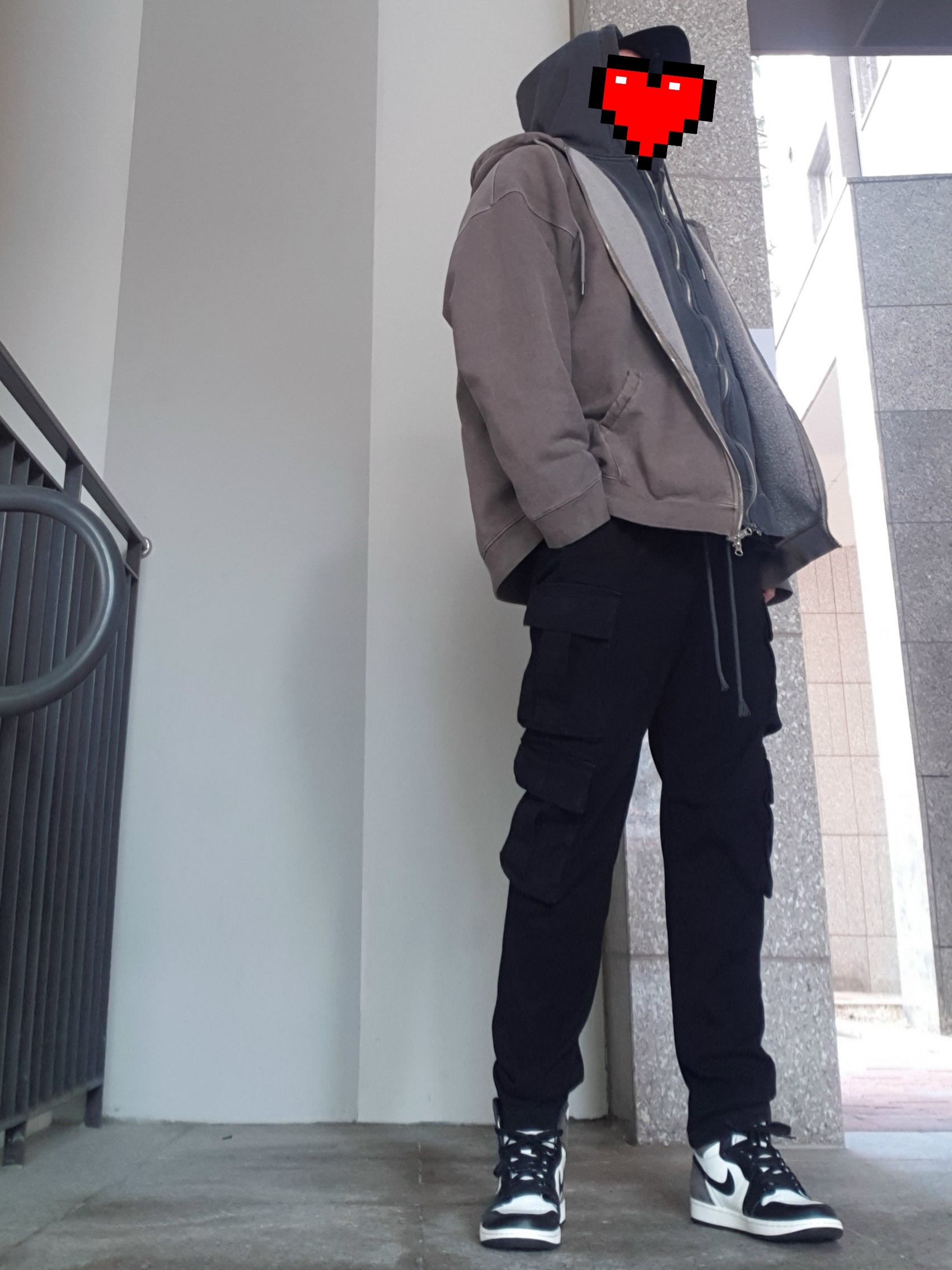 Jordan 1 Retro High OG Black Mocha 착용 스타일