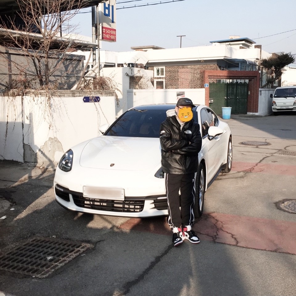 Jordan 1 Retro High OG Black Toe 2016, Supreme x The North Face Leather Mountain Parka Black - 18FW 착용 스타일 - 1