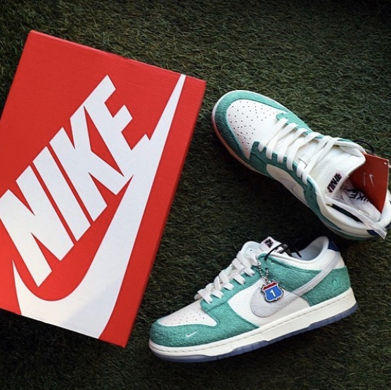 Nike x Kasina Dunk Low Road Sign - Kasina Exclusive 착용 스타일