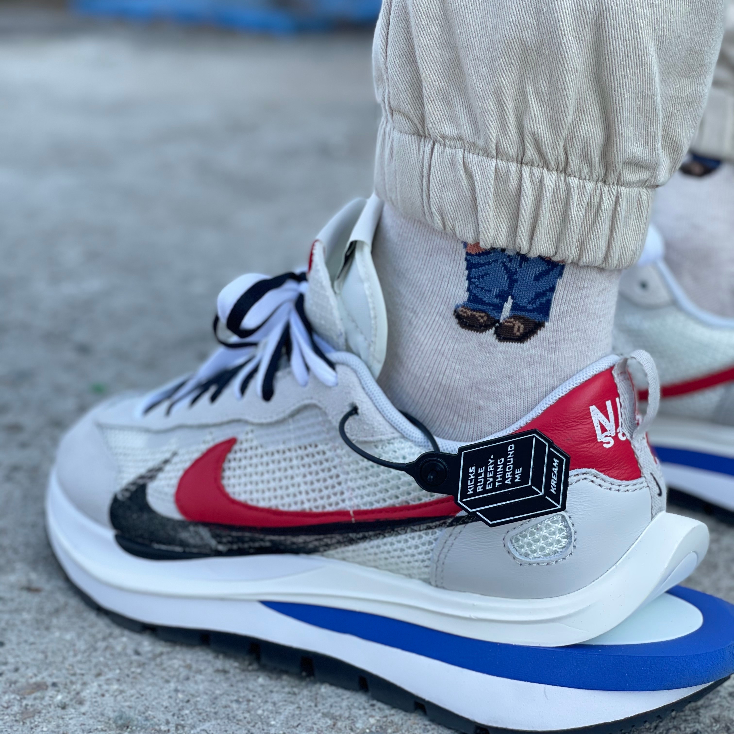Nike x Sacai VaporWaffle Royal Fuchsia 착용 스타일