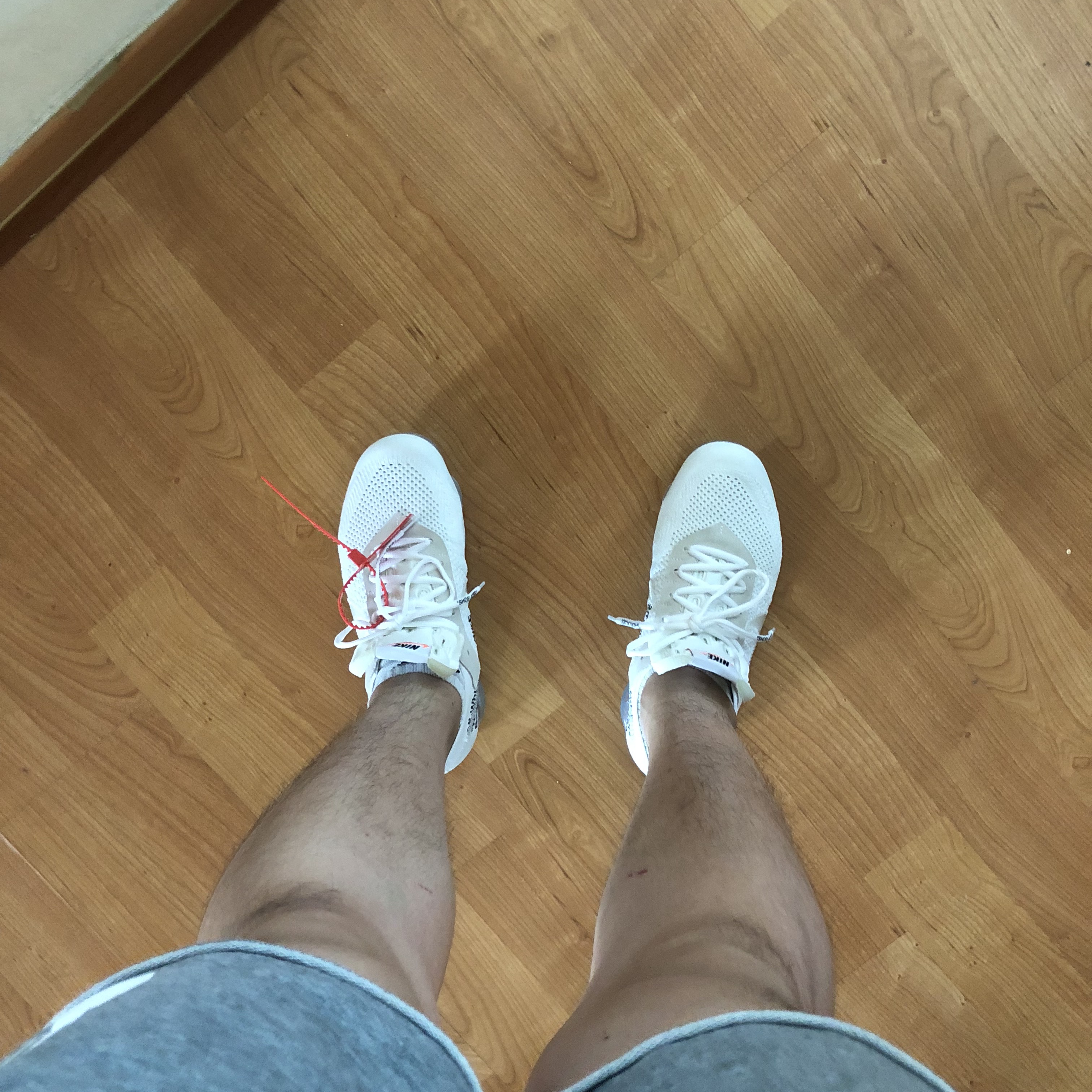 Nike x Off-White Air VaporMax V2 White 착용 스타일 - 2